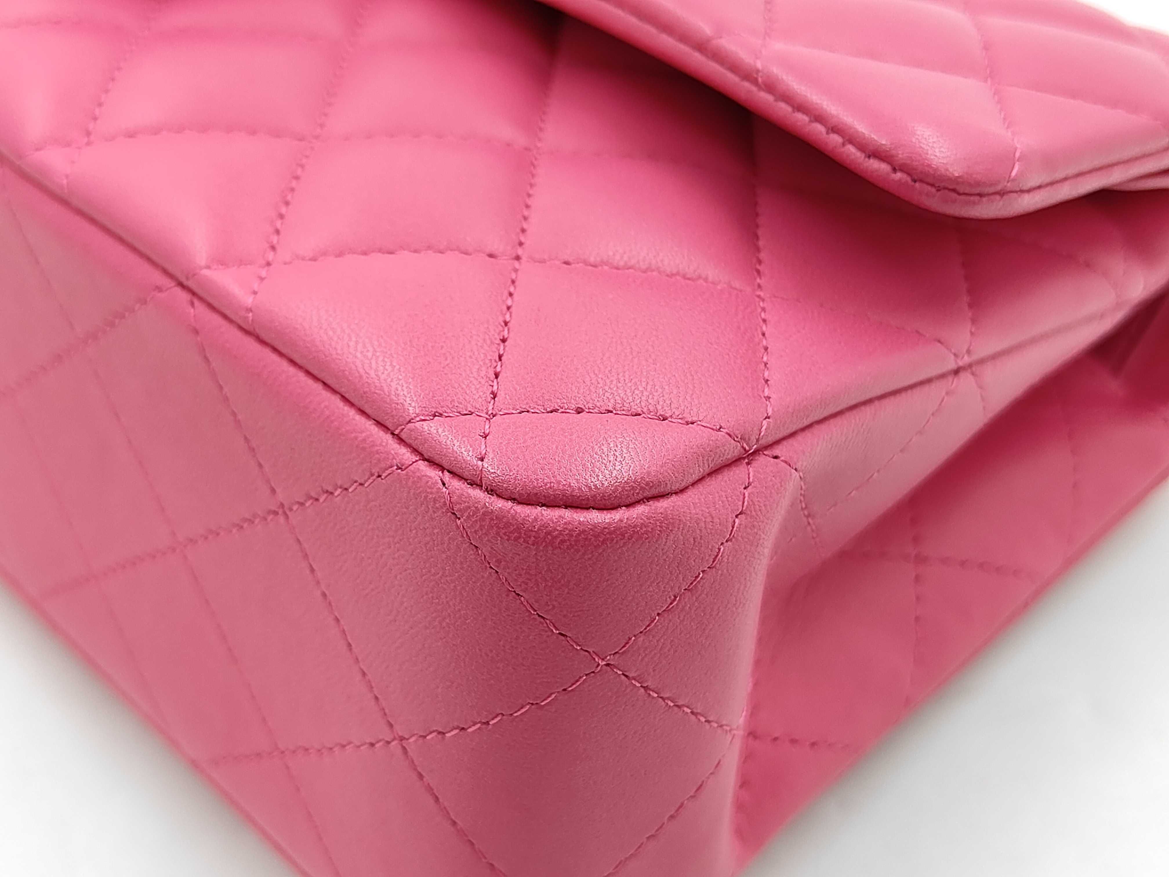 Matelassé 25 Lambskin Pink Silver Hardware Double Flap Shoulder Bag (Serial Number 19) — view 7