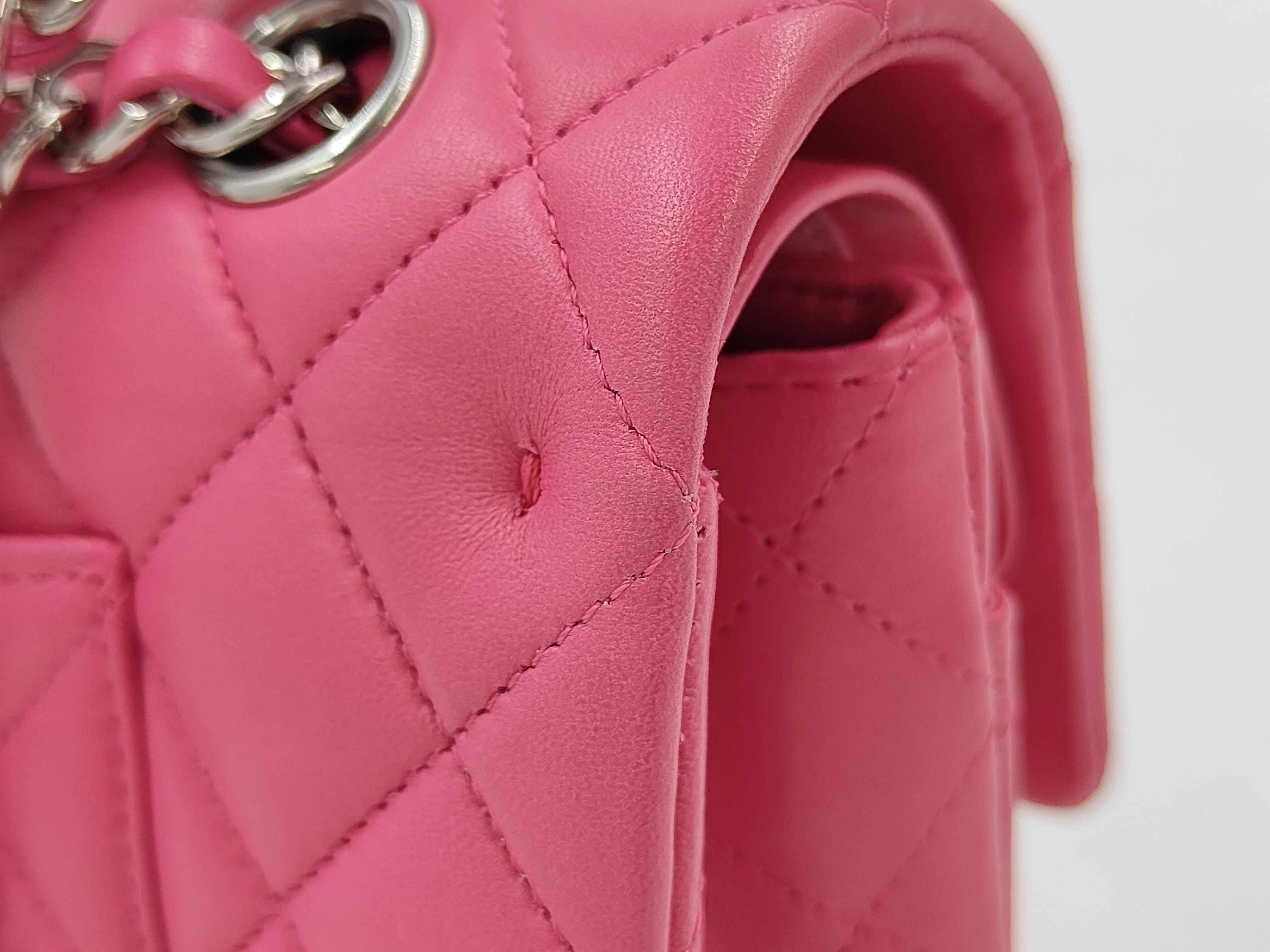 Matelassé 25 Lambskin Pink Silver Hardware Double Flap Shoulder Bag (Serial Number 19) — view 9