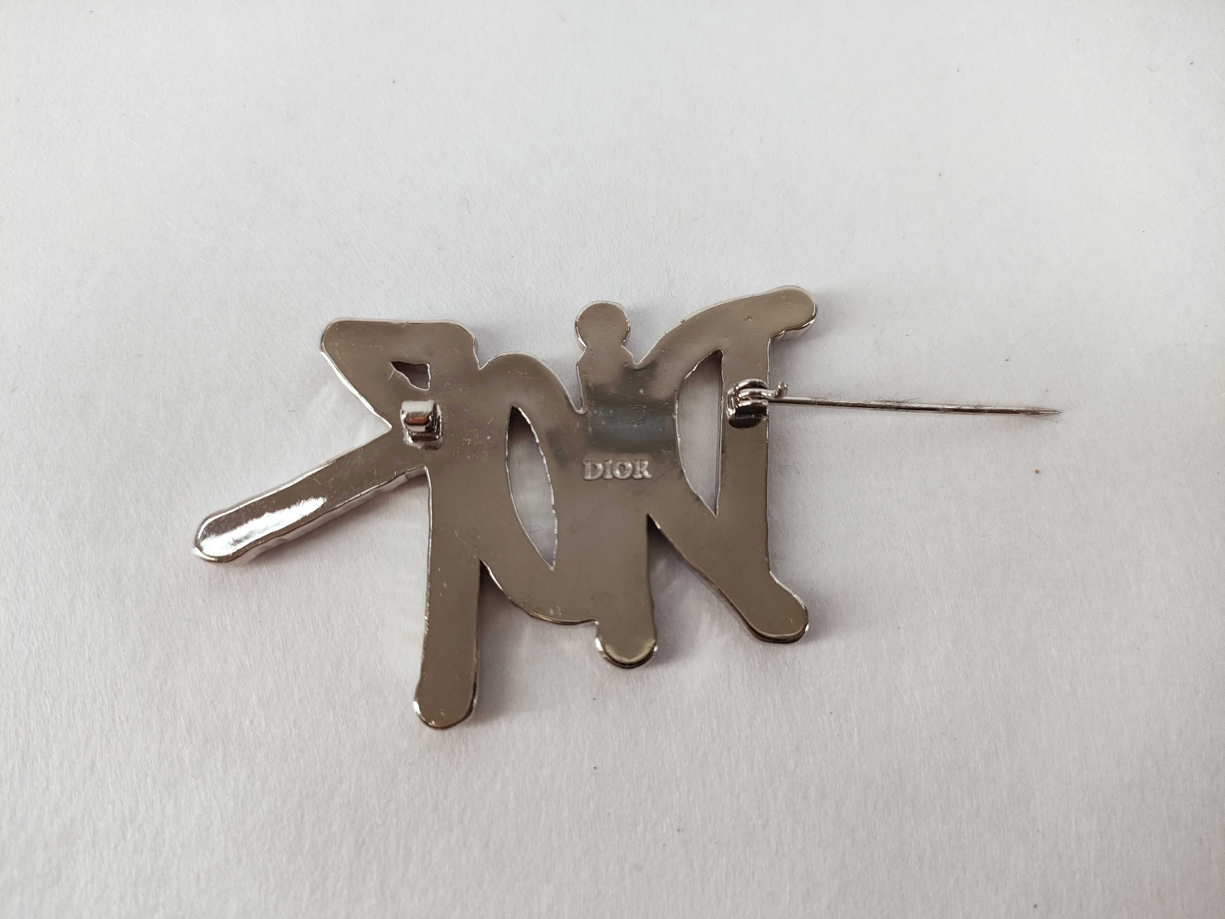 x Stussy collaboration rhinestone brooch — view 3