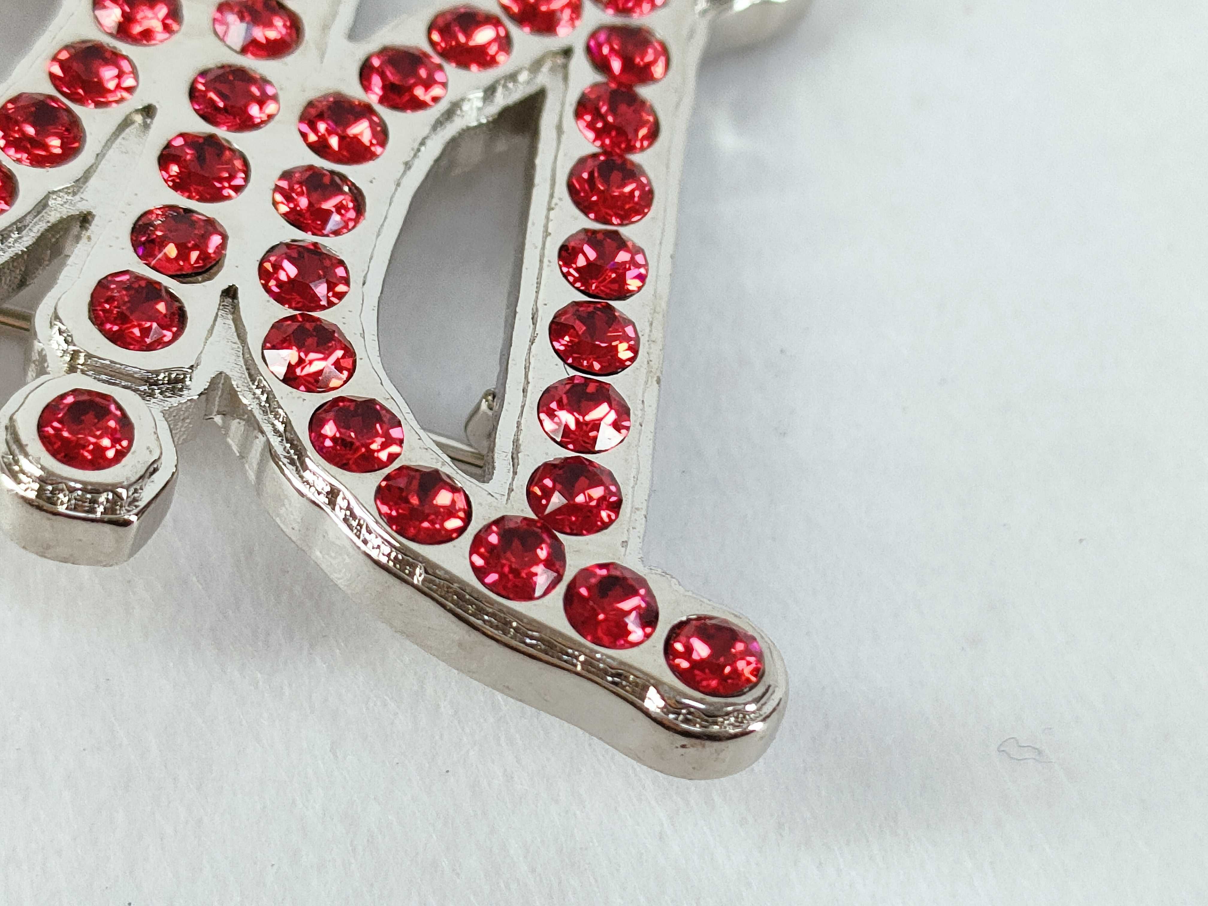x Stussy collaboration rhinestone brooch — view 8