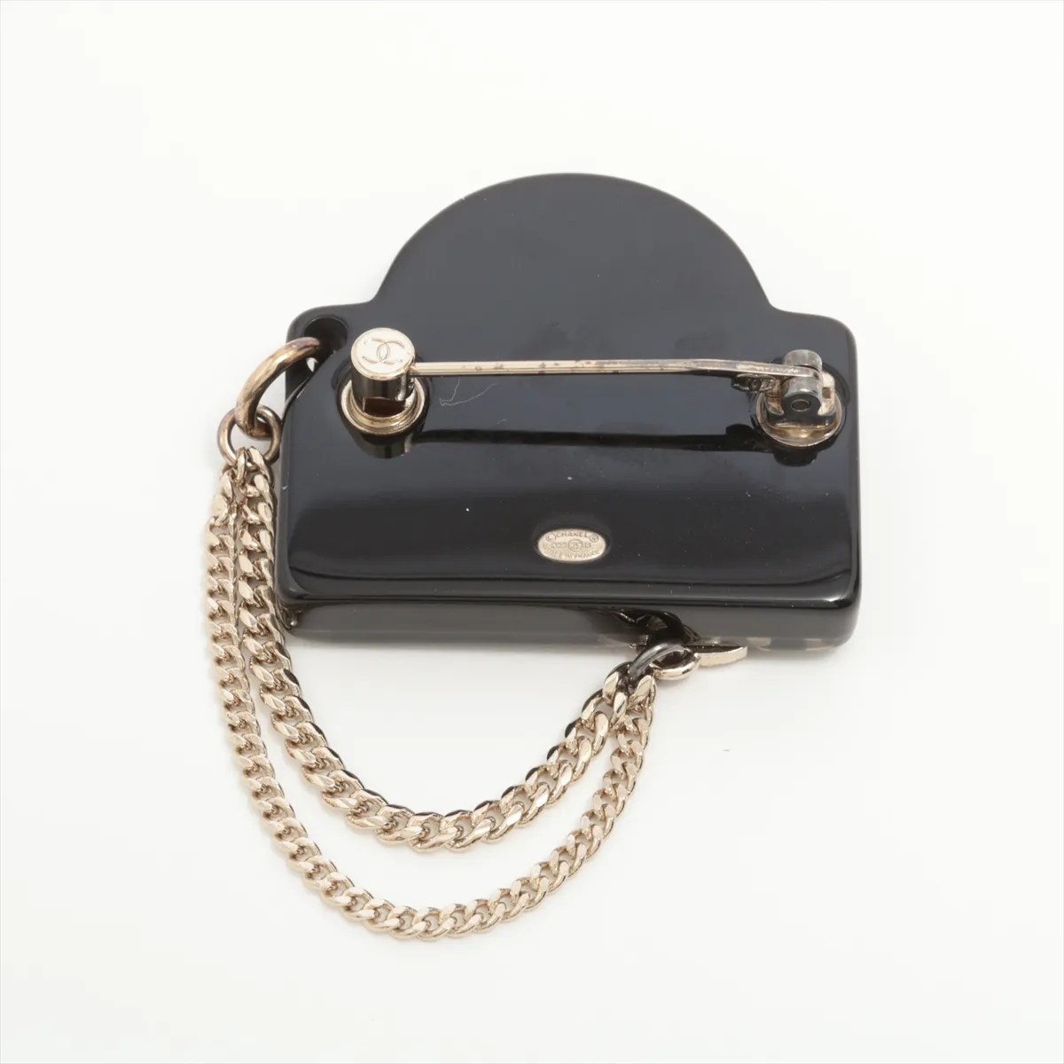 Cocomark D22B Brooch GP x Plastic Black x Gold — view 2