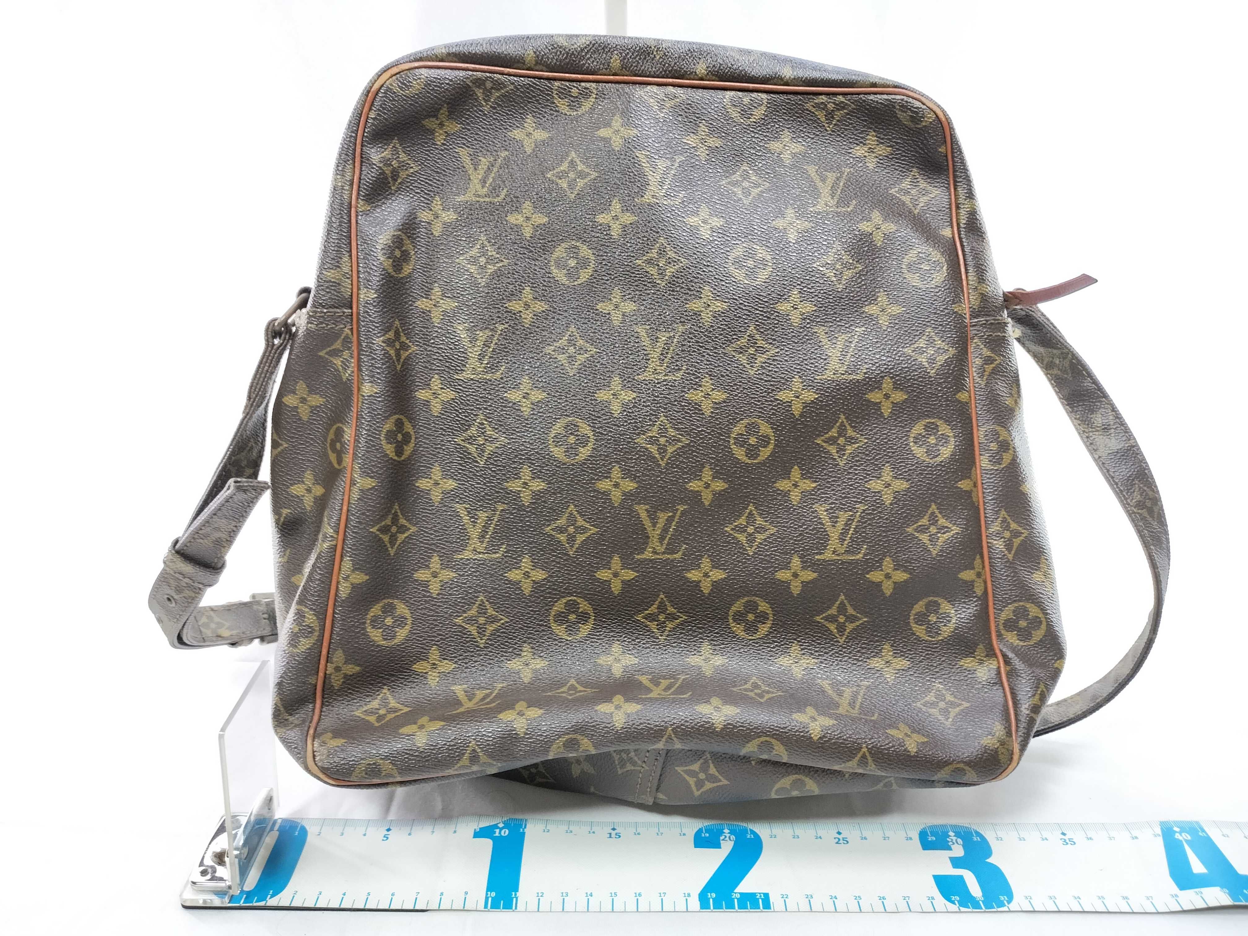 Monogram M40264 Marceau (Old Model) Shoulder Bag — view 2