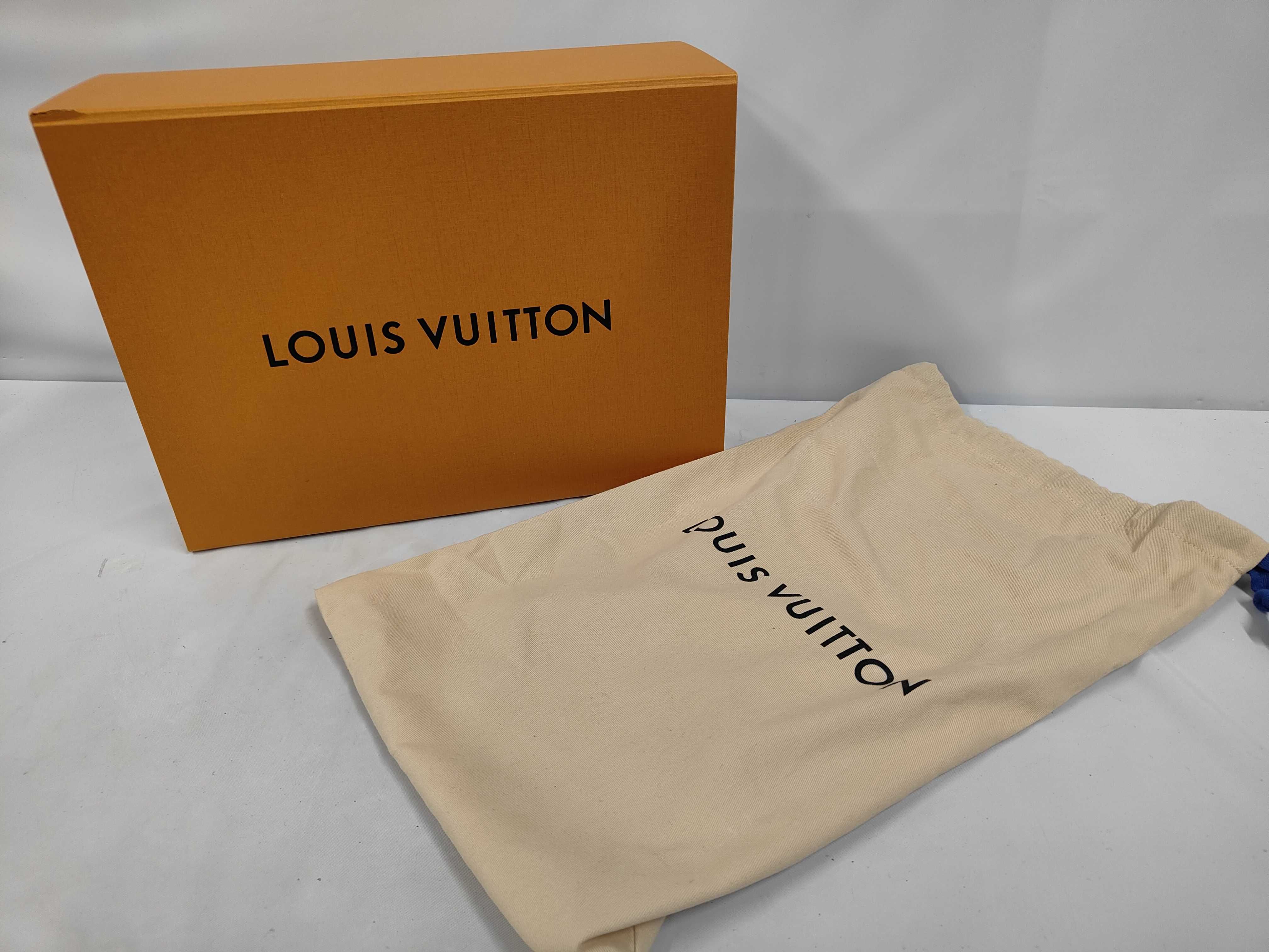 Vuitton Cap M7182M NX2243 Other Accessories — view 8