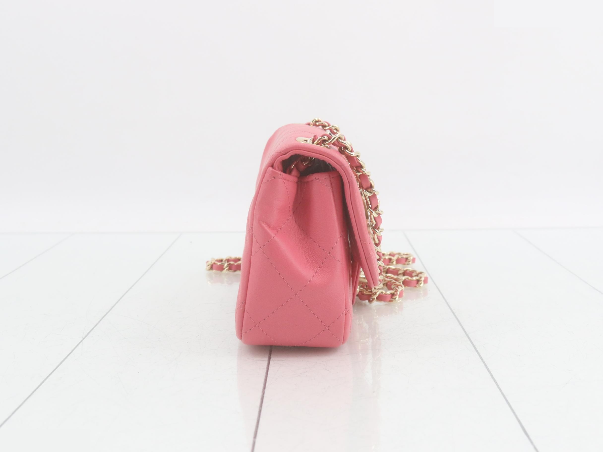 Matelassé leather double-piece chain shoulder bag, pink — view 4