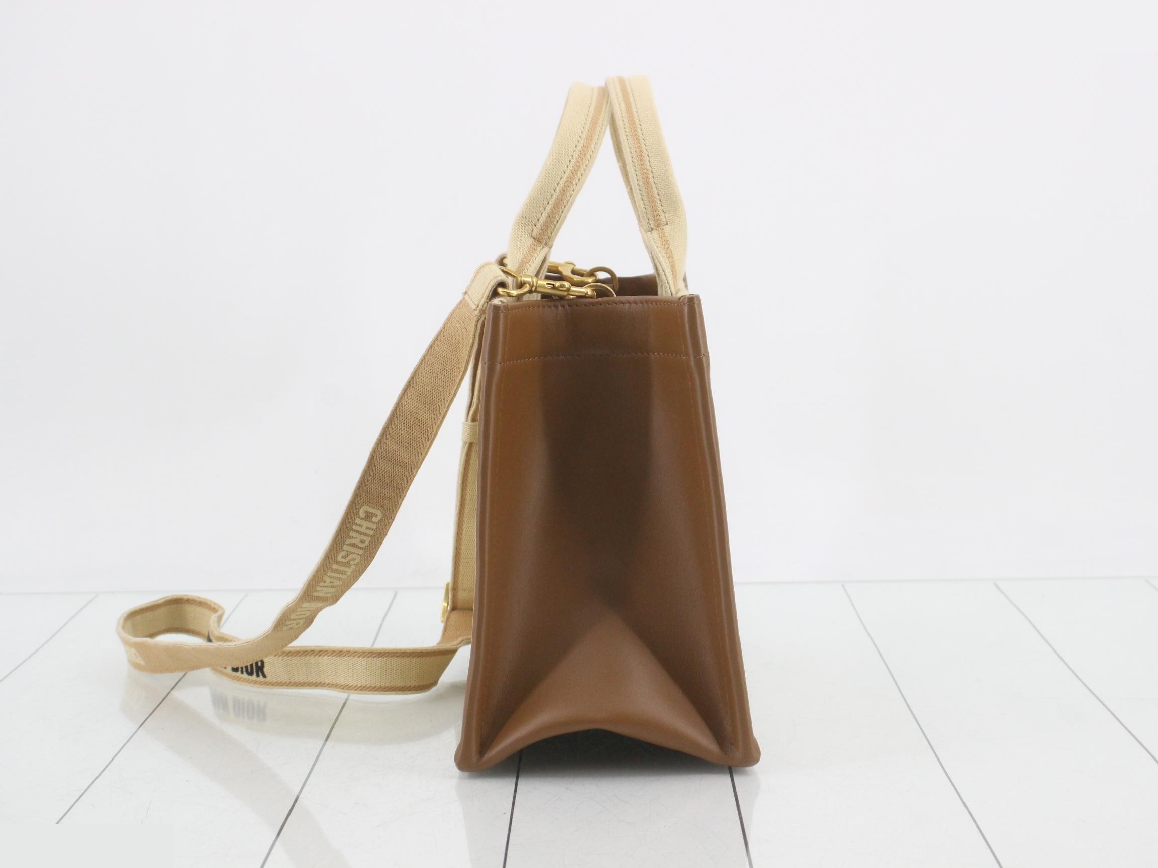 Book Tote 2-way Handbag (Handbag/Shoulder Bag) — view 3