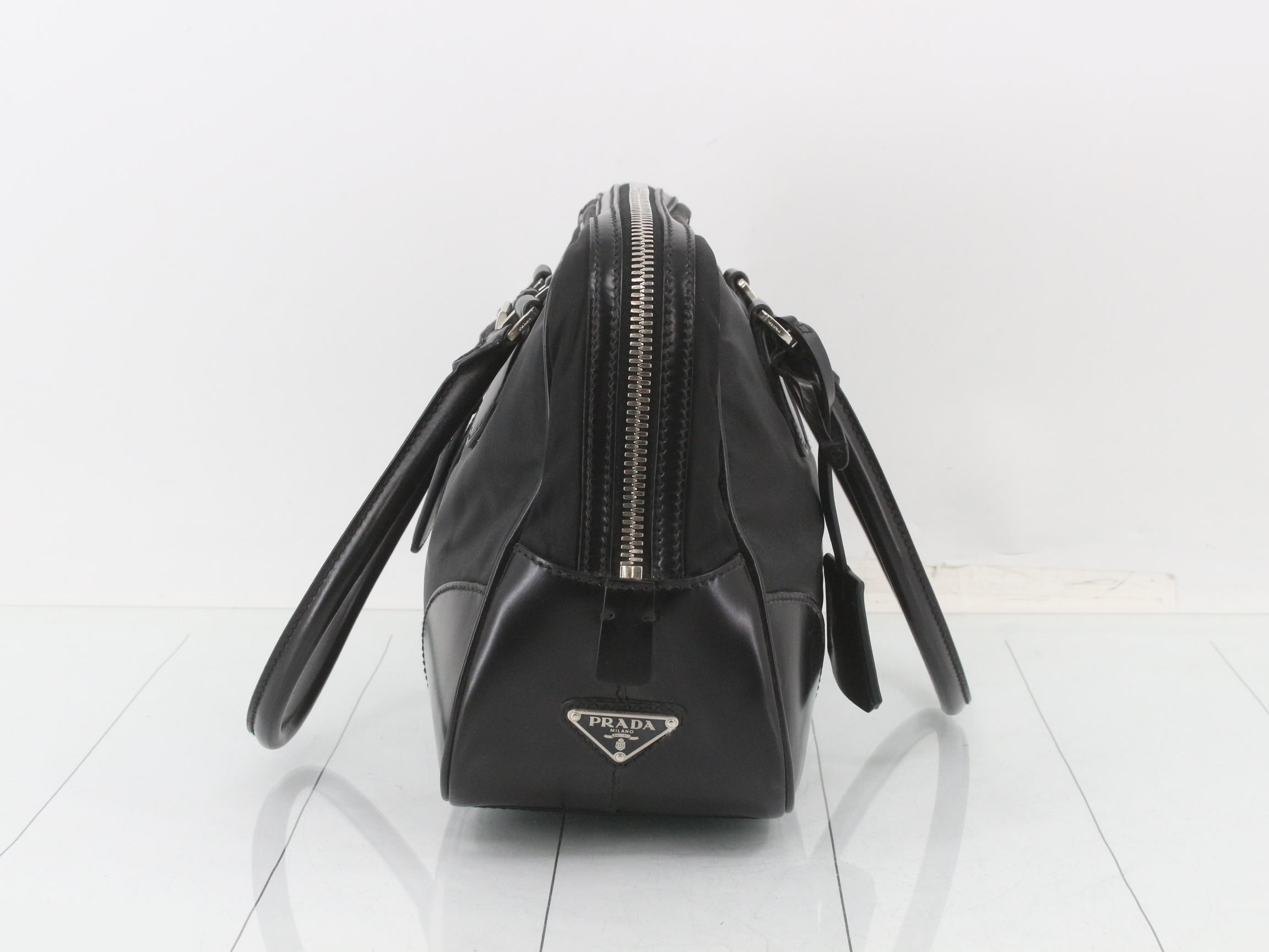 handbag — view 3