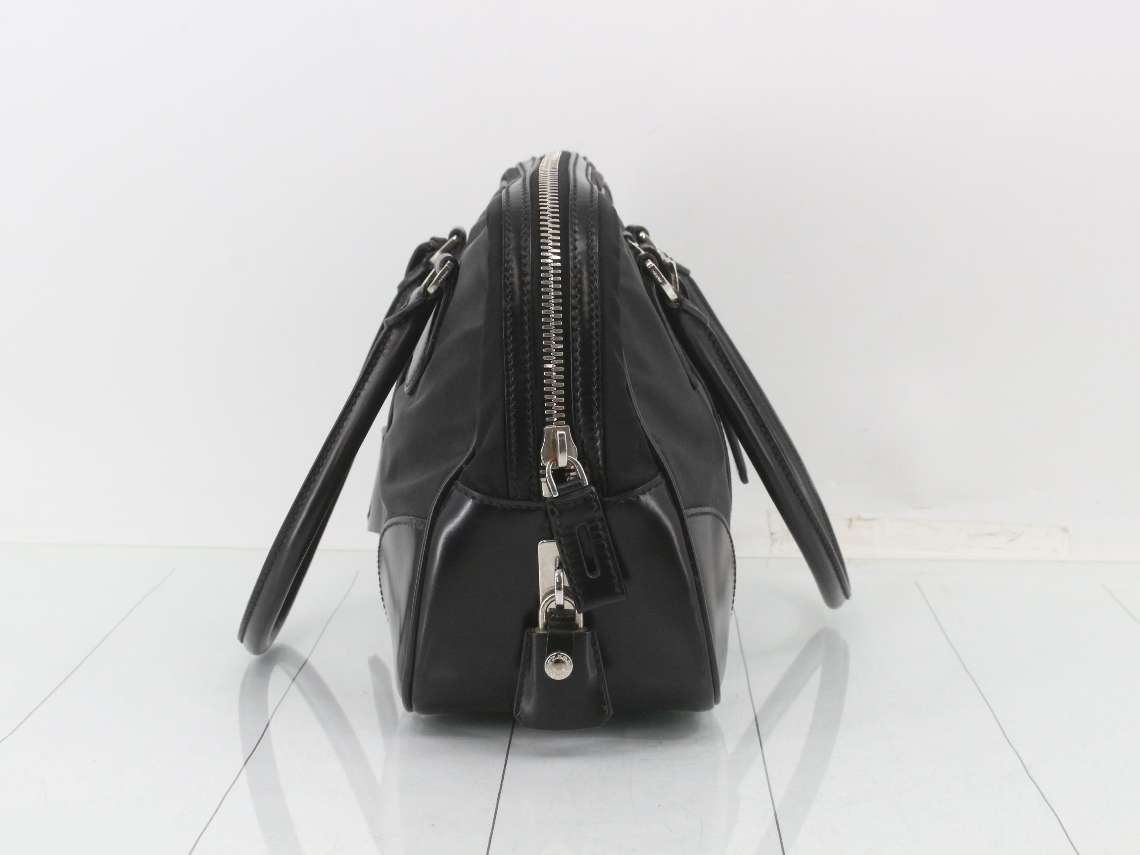 handbag — view 4