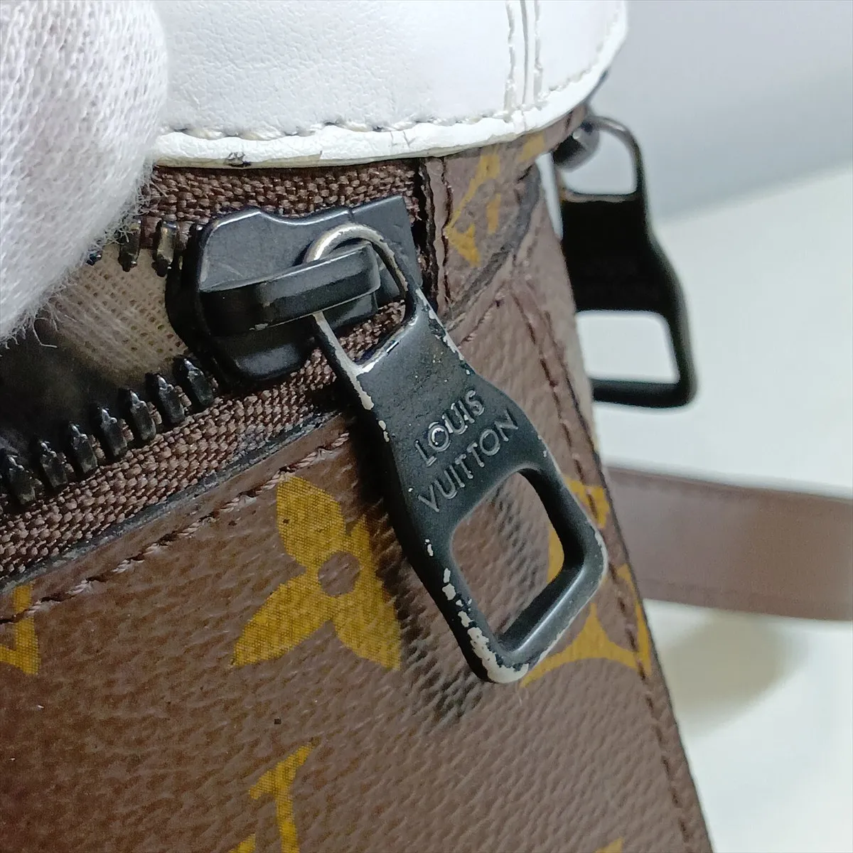 Everyday LV Coffee Cup M80812, serial number unknown, brown. — view 9