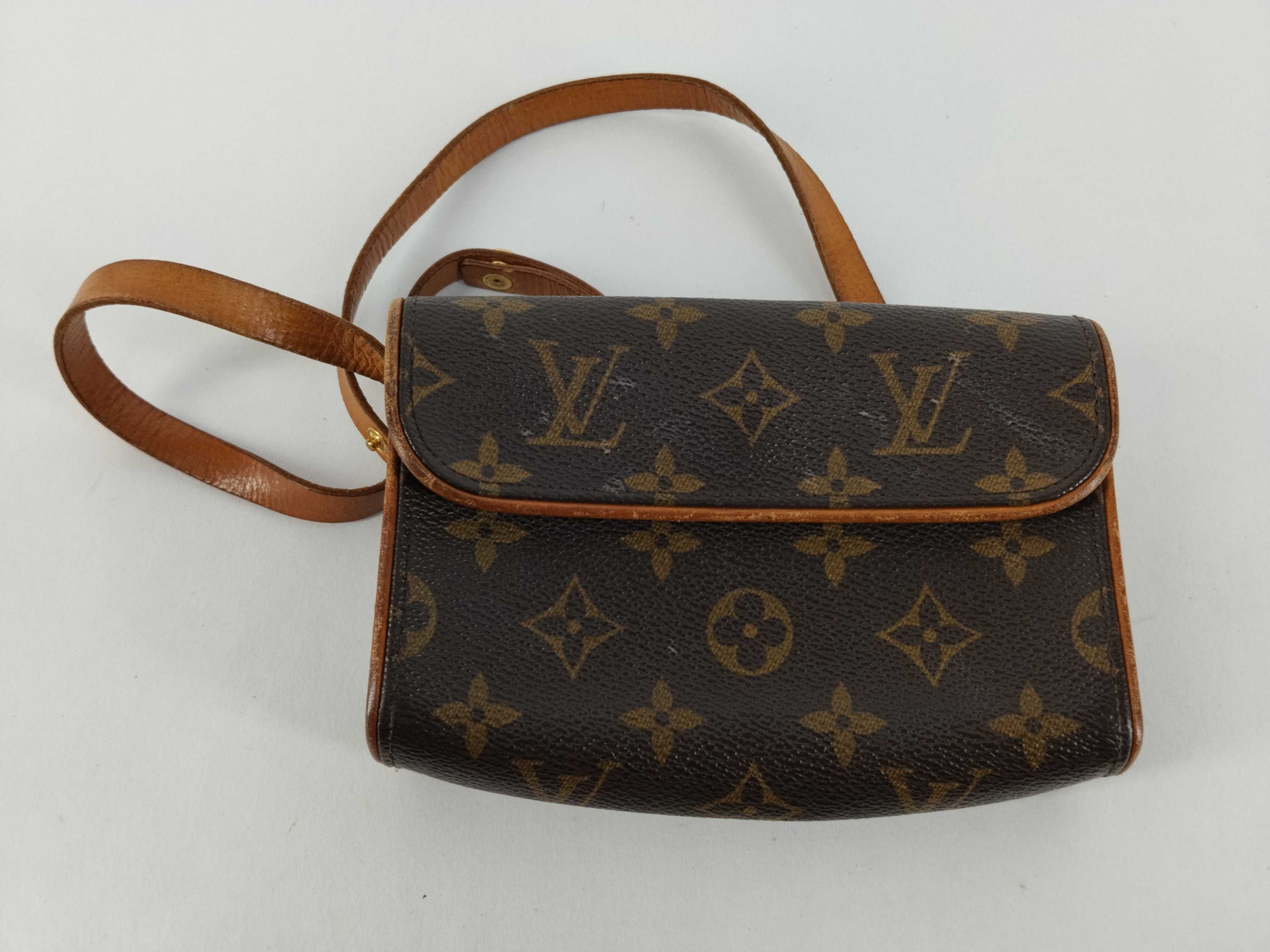 Monogram Louis Vuitton Pochette Florentine Shoulder Bag