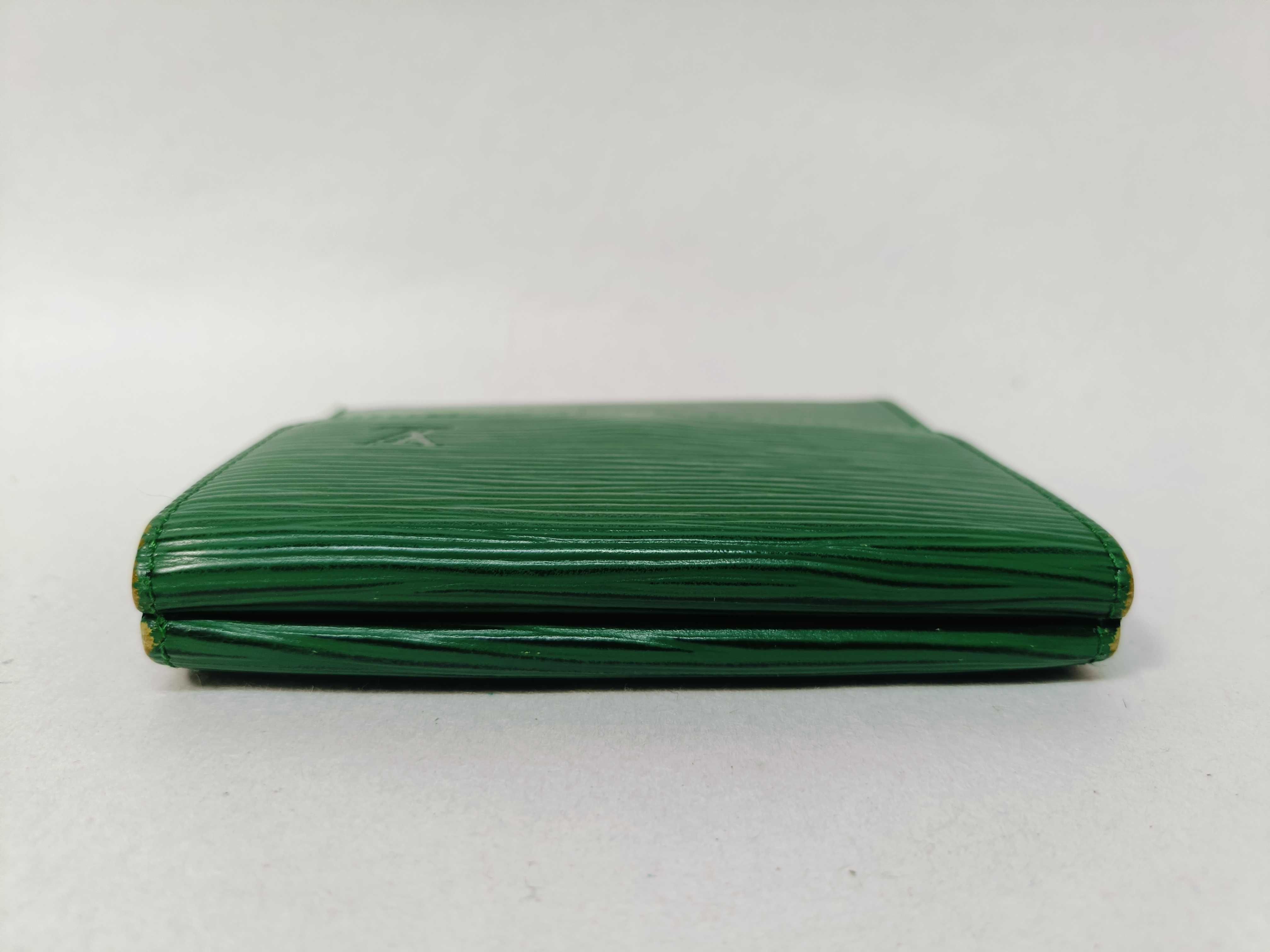 Epi Leather Double Snap Closure Borneo Wallet — view 6