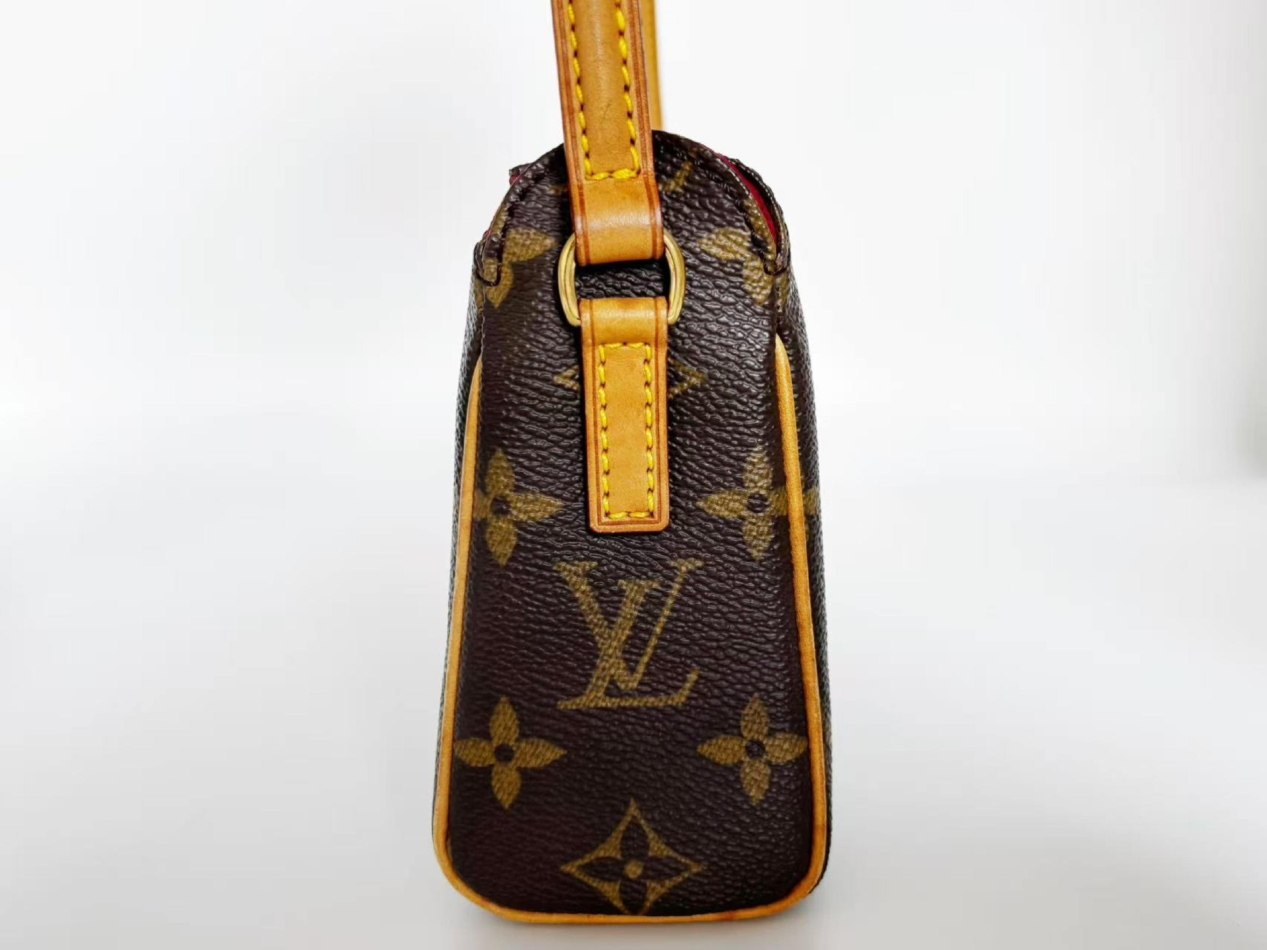 M51900 Monogram (Bag) Shoulder Bag — view 5