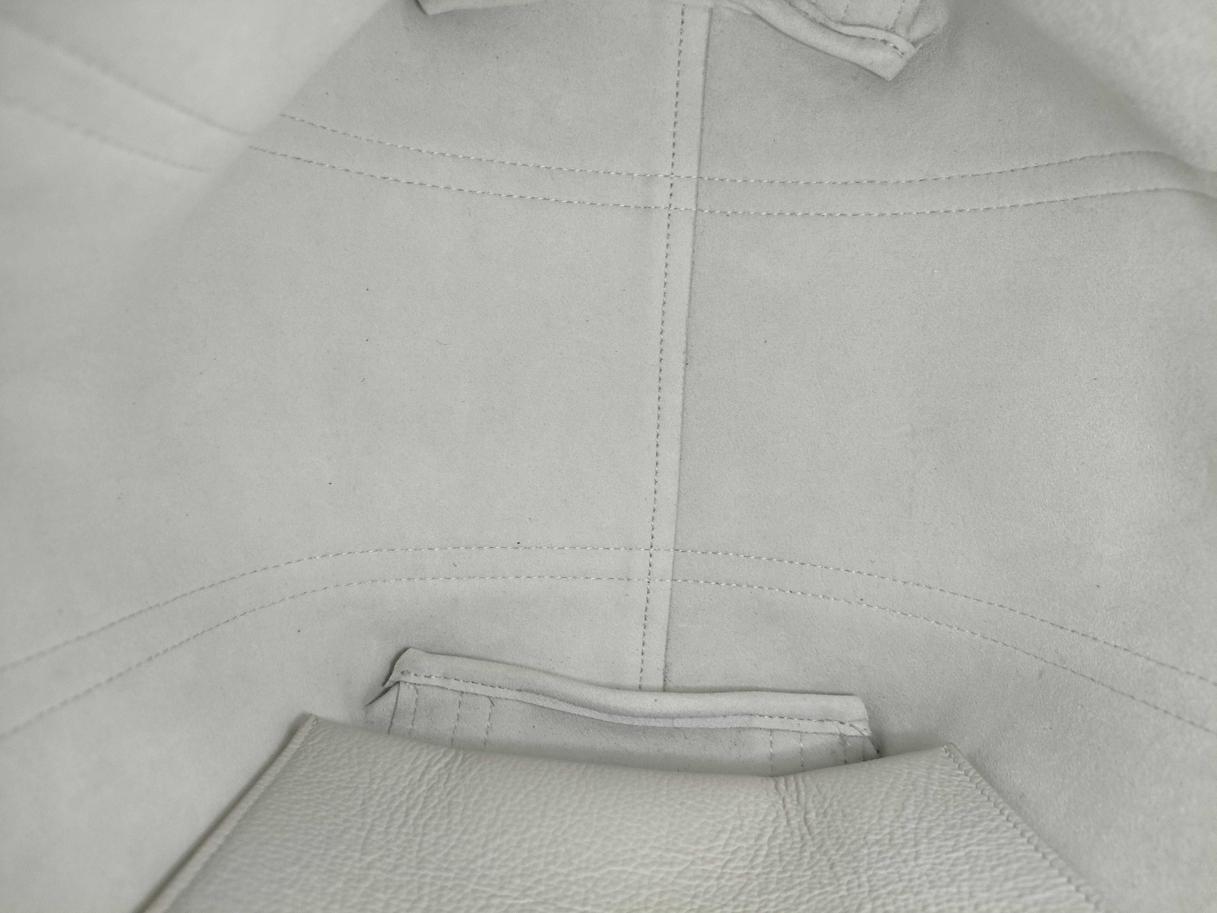 Everyday Tote XS Leather 2-Way Handbag White Tote Bag — view 9