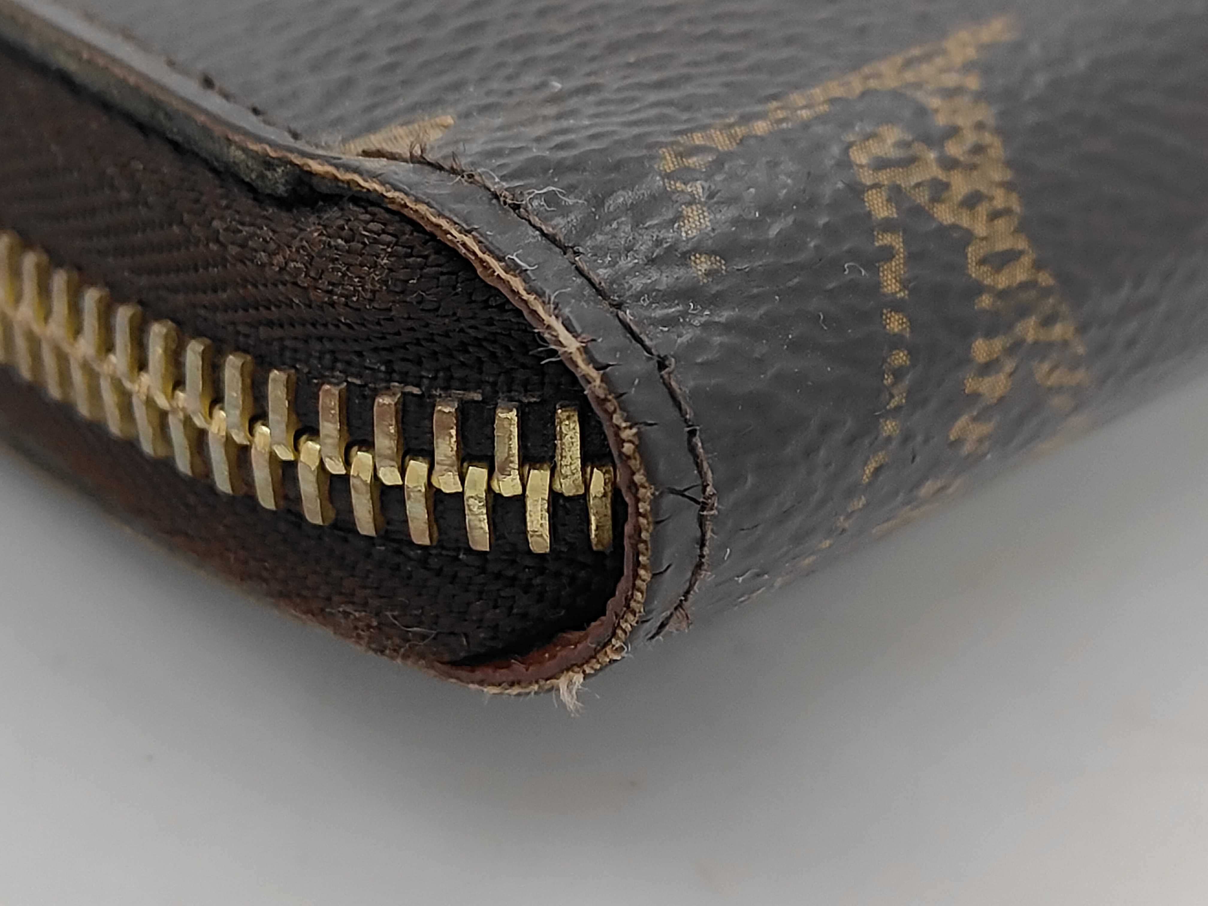 LV Monogram Zippy Wallet — view 3