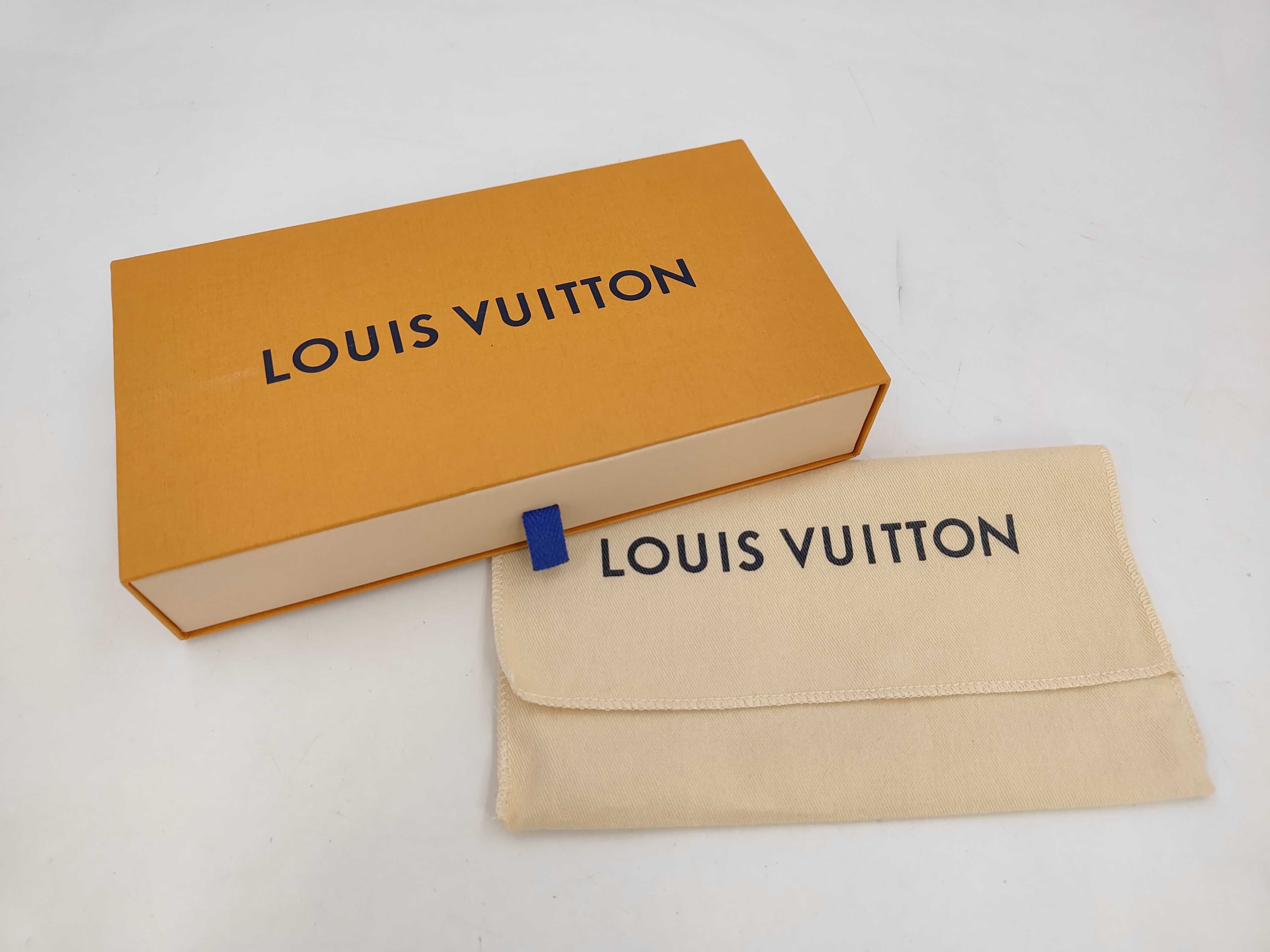 LV Monogram Zippy Wallet — view 9