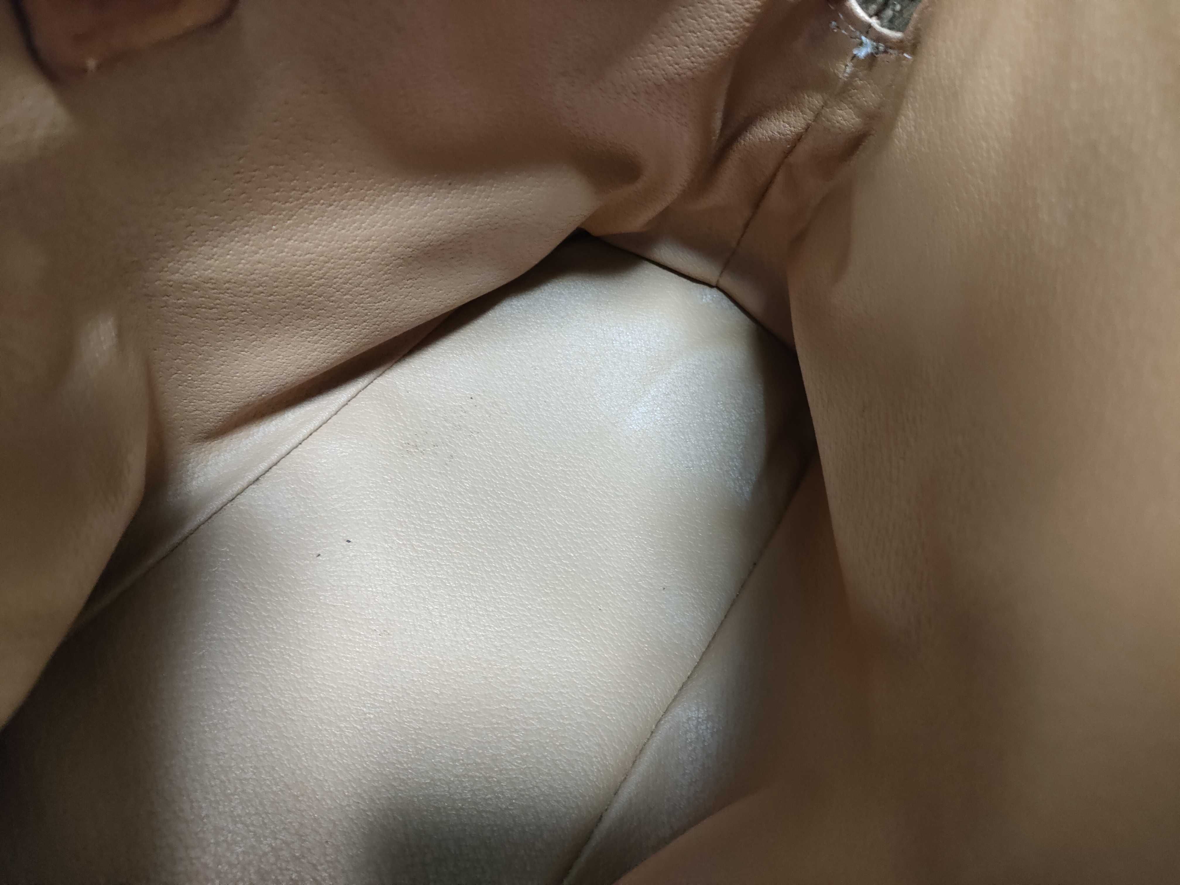 Handbag / PVC Handbag — view 15