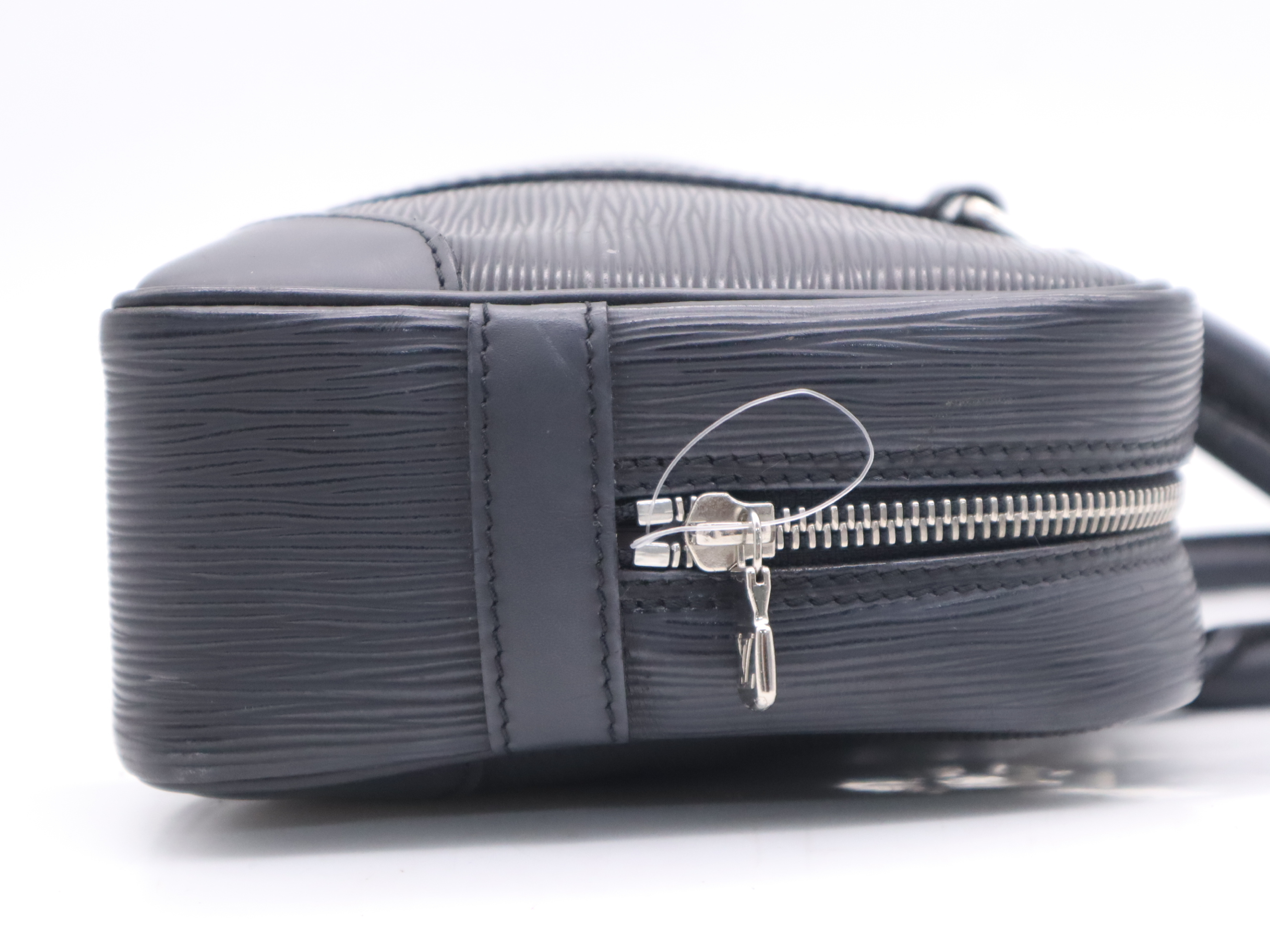 M59112 Epi Vivienne Long Noir Handbag — view 5