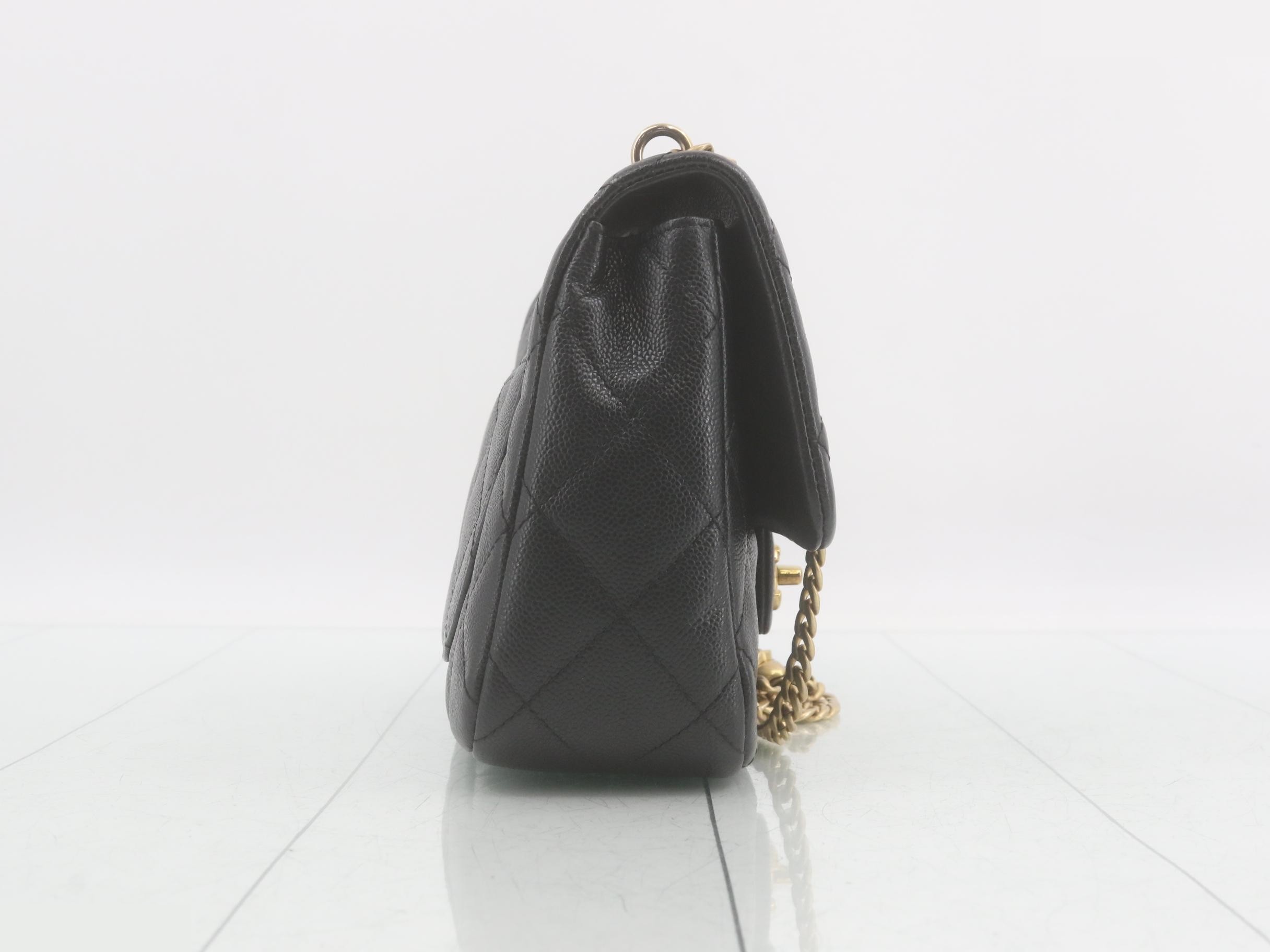Matelassé Shoulder Bag — view 4