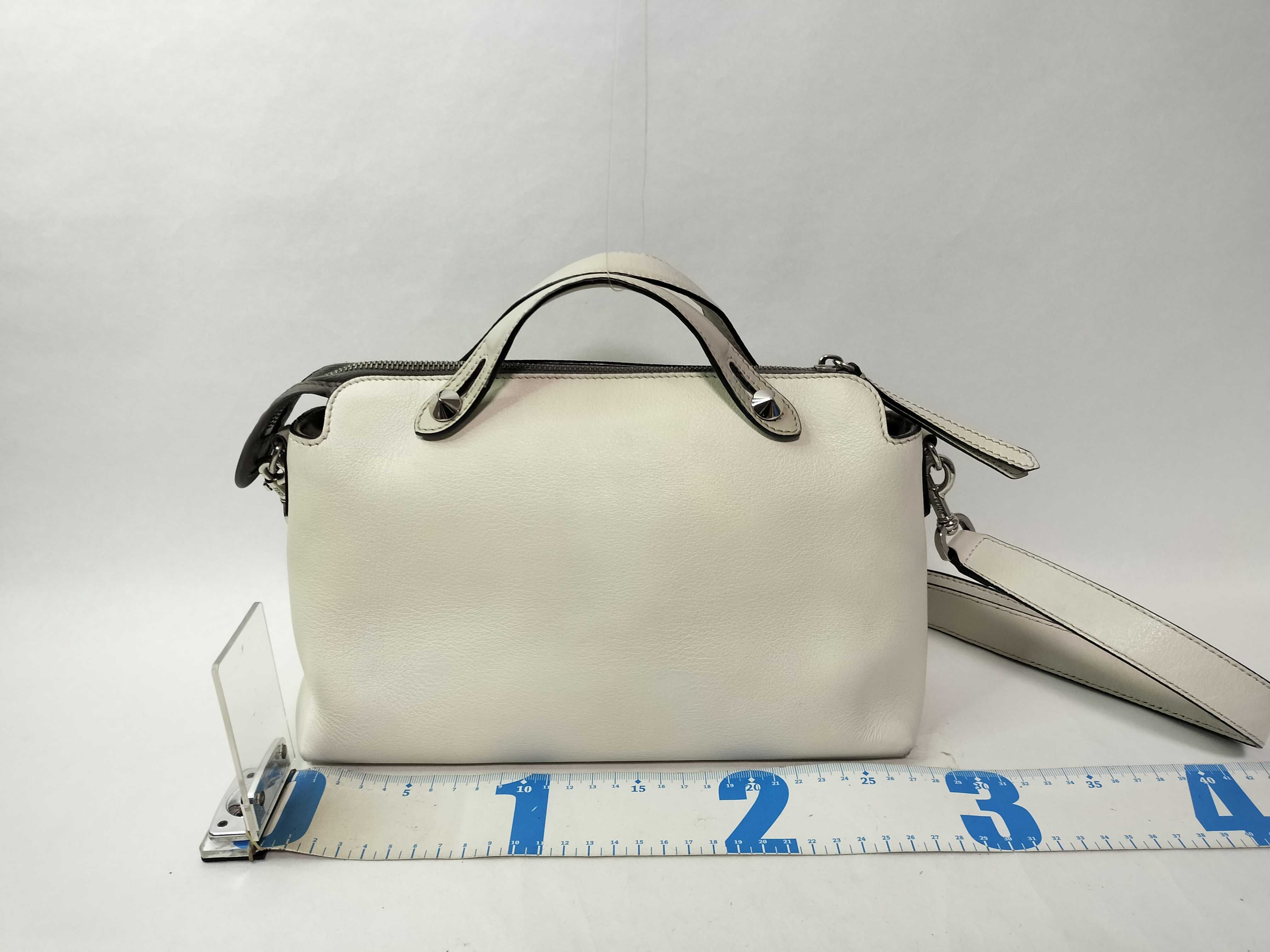 By The Way Medium Leather Shoulder Bag Handbag — view 2