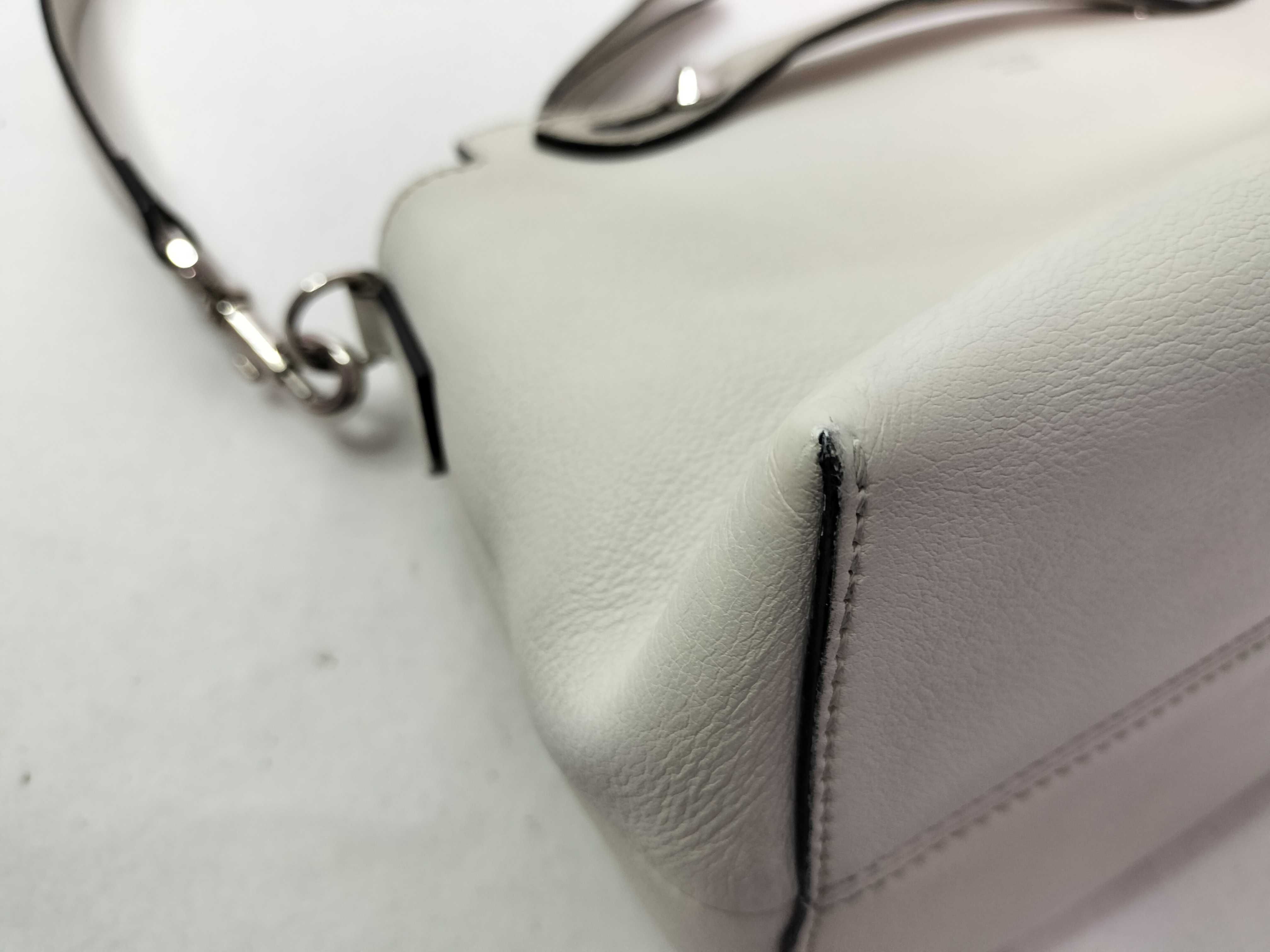 By The Way Medium Leather Shoulder Bag Handbag — view 11