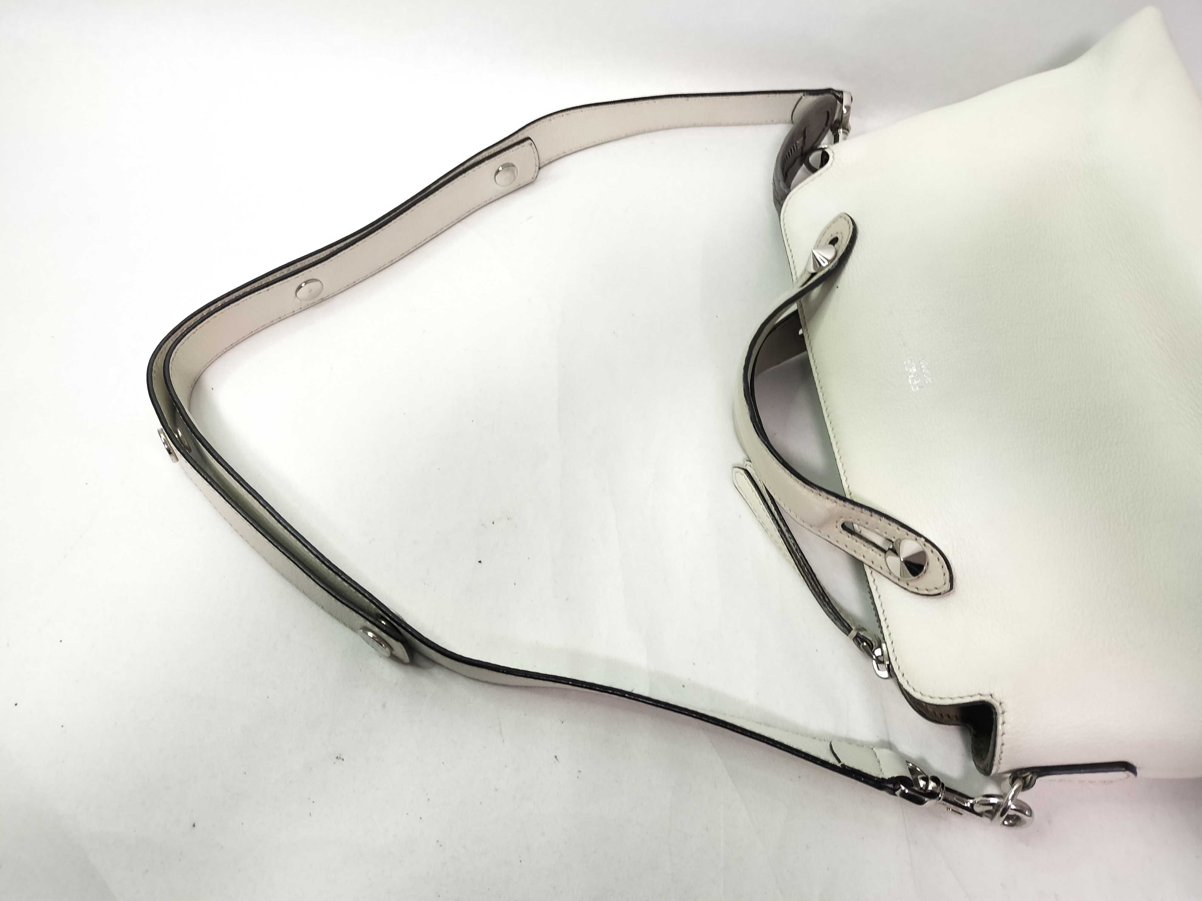 By The Way Medium Leather Shoulder Bag Handbag — view 5