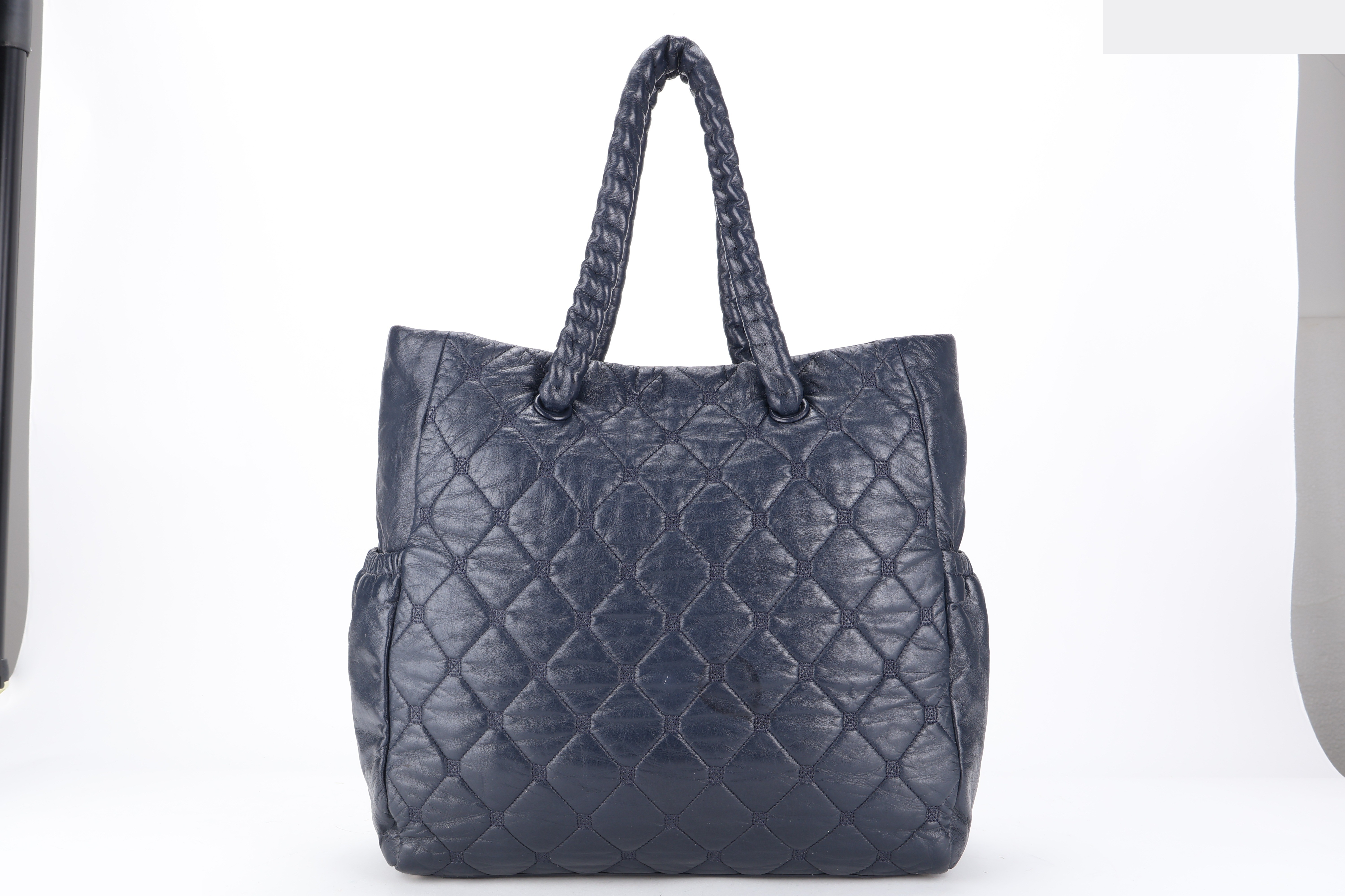 BUBBLY TOTE LARGE NAVY BLUE LAMBSKIN SHW — view 2