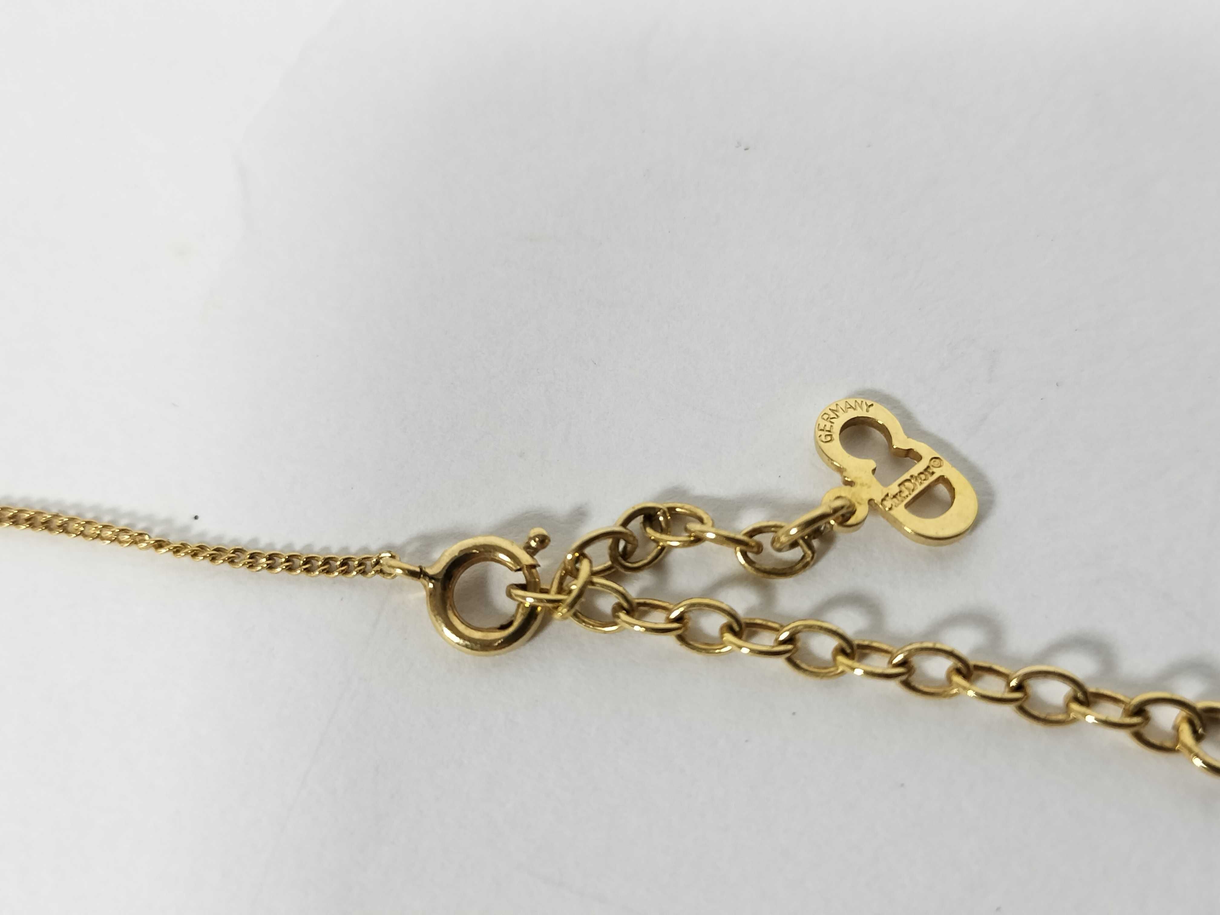 CD Logo Circle Necklace, Gold Color Necklace — view 4