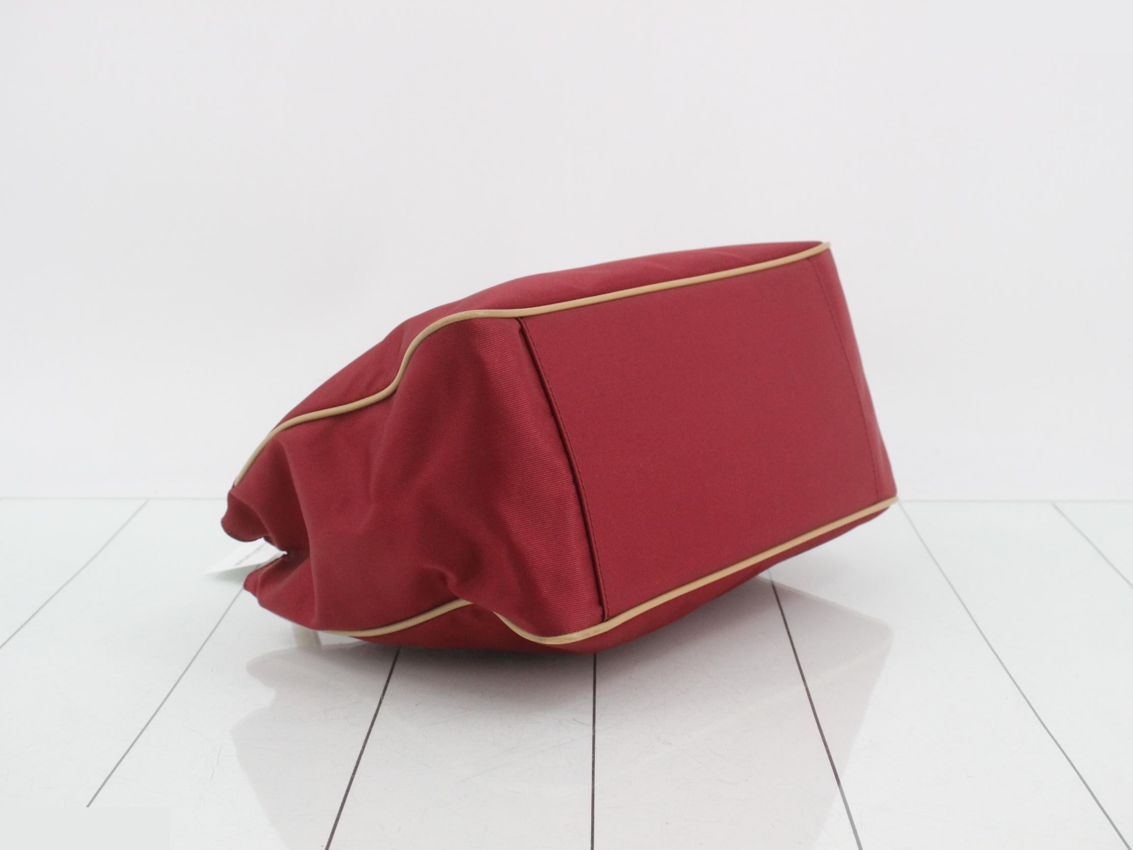 Nylon, Red, W32 H23 D14 — view 5