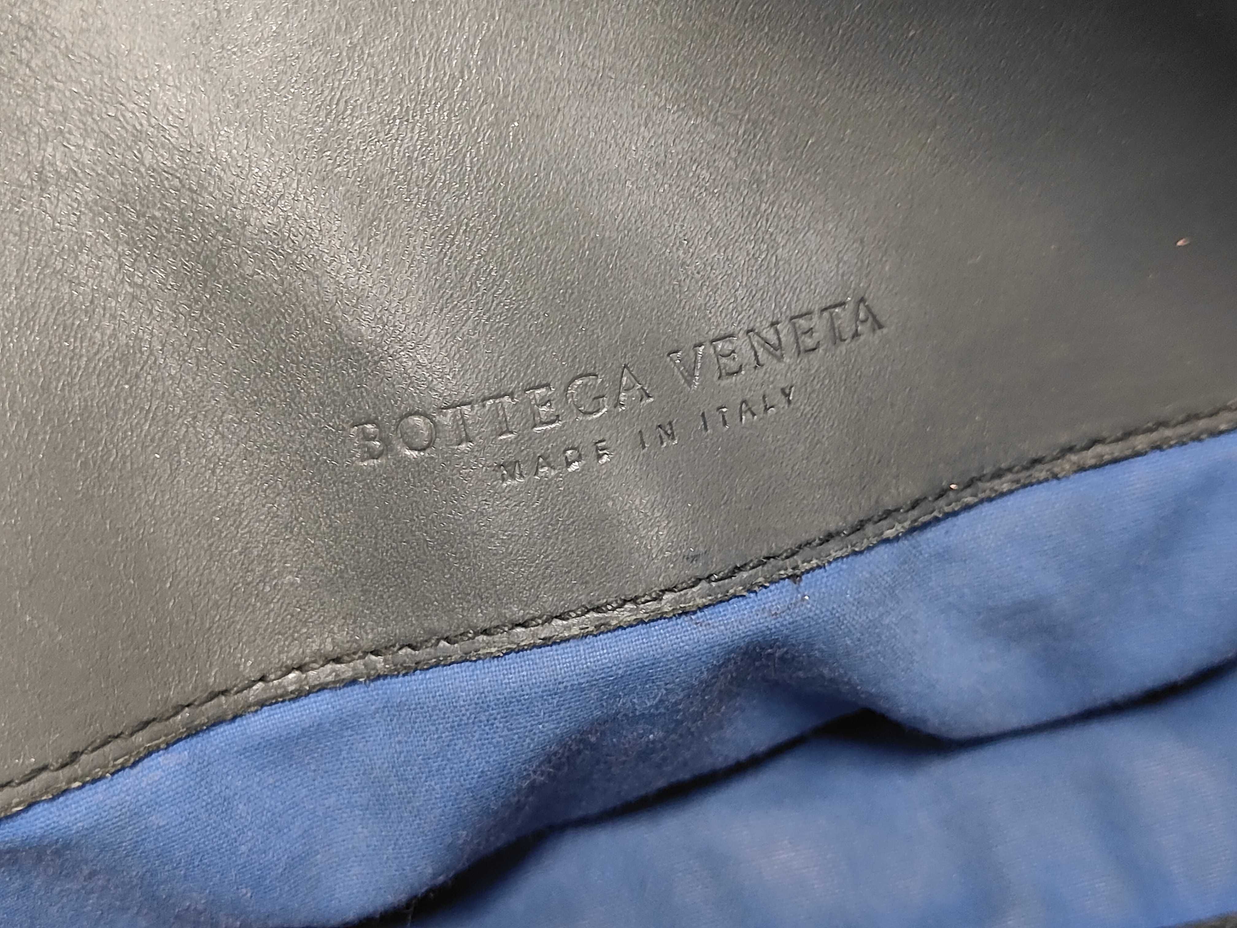Shoulder Bag Intrecciato Shoulder Bag — view 10