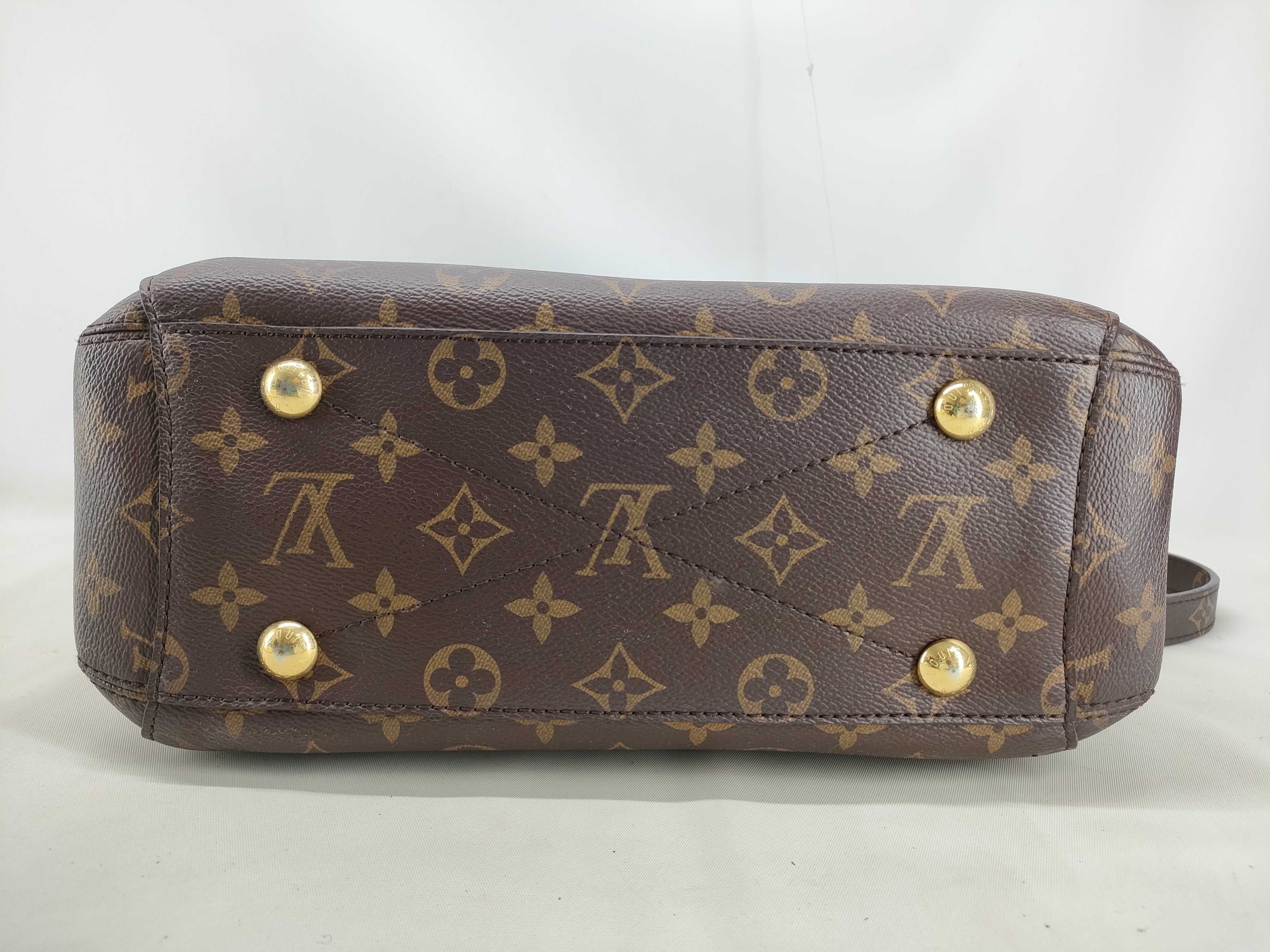 Monogram Montaigne 2-way Monogram Leather Hand — view 3