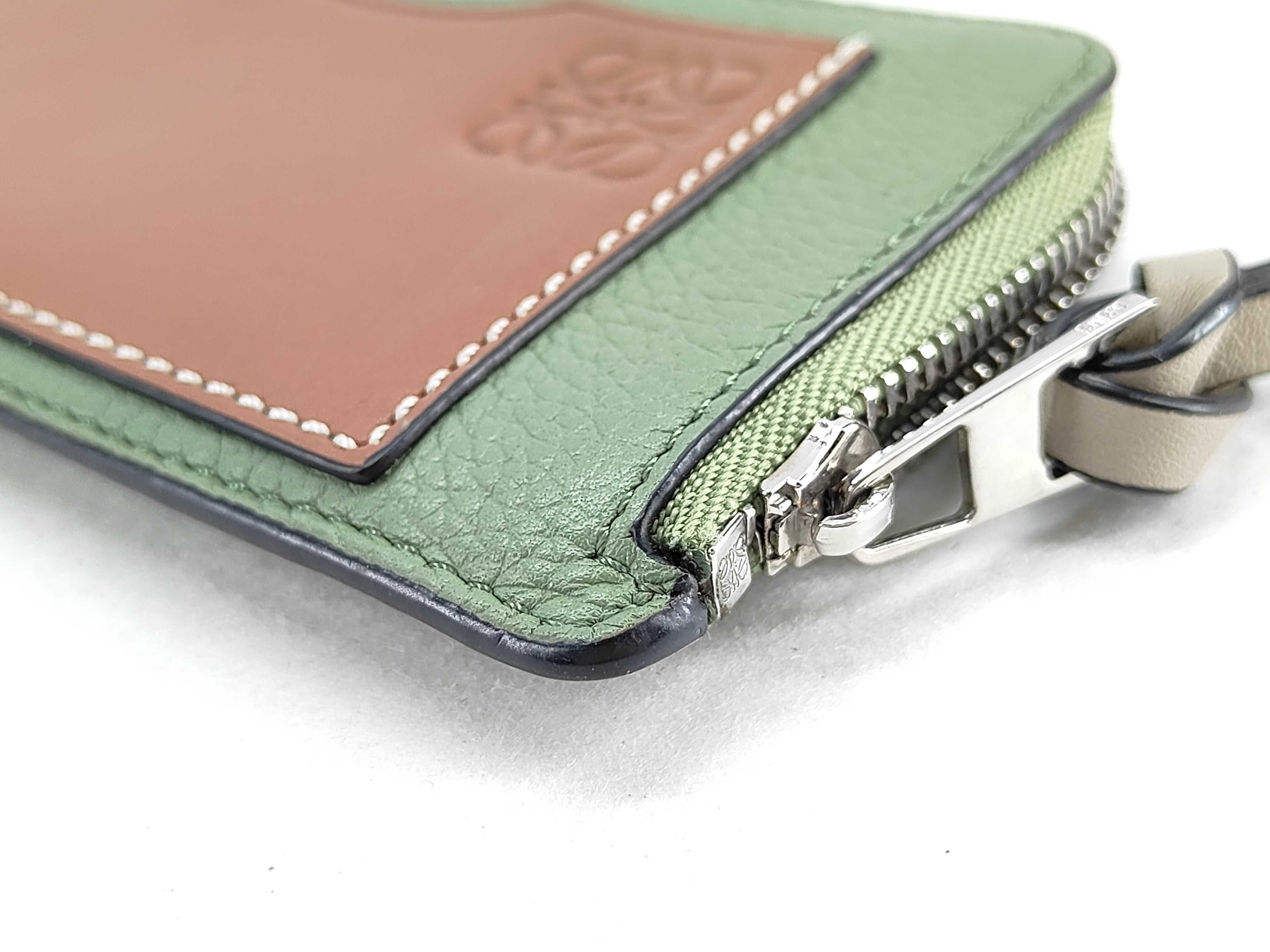 coin card holder, leather, light green and brown coin case. — view 3