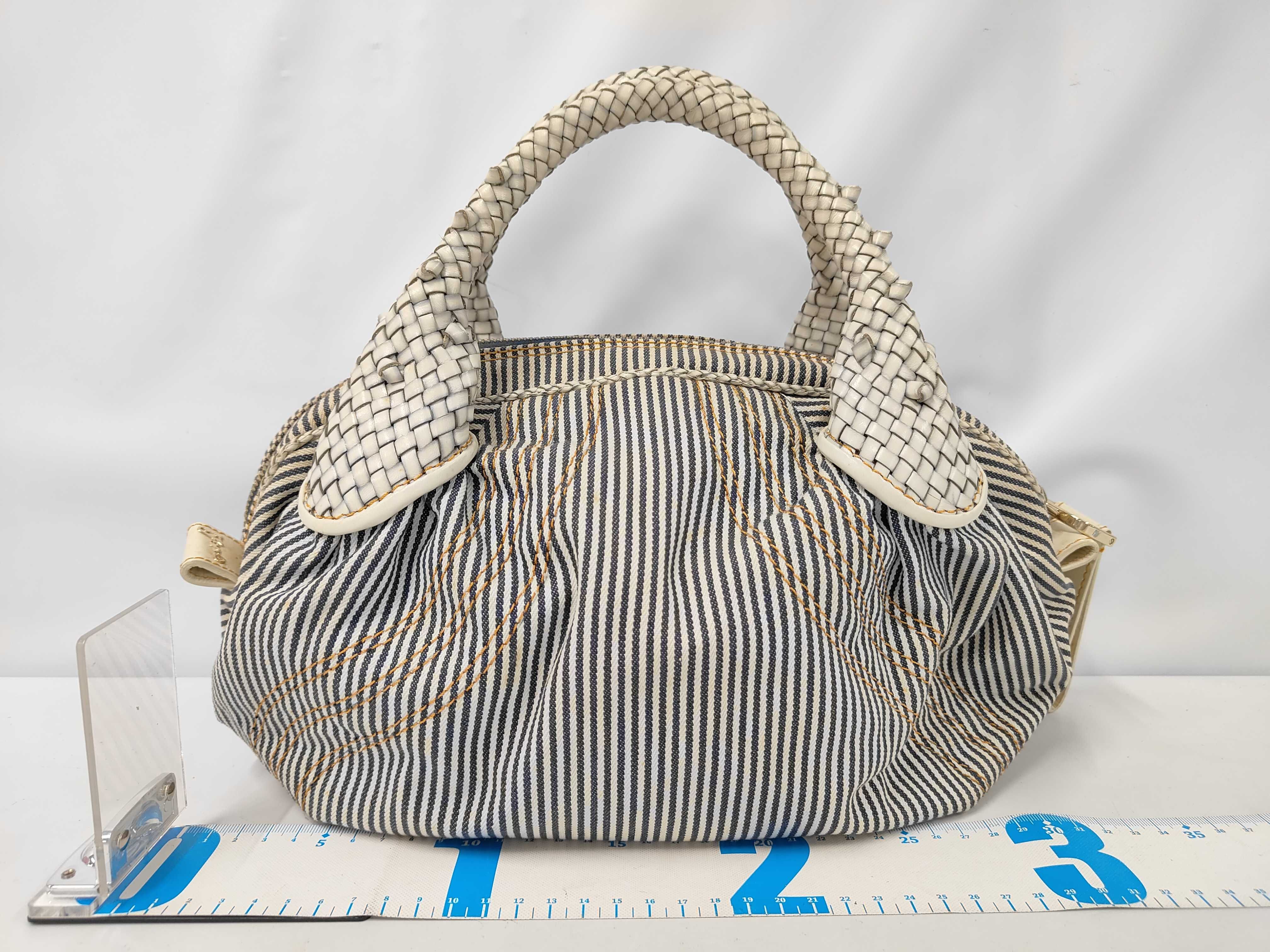 handbag — view 2