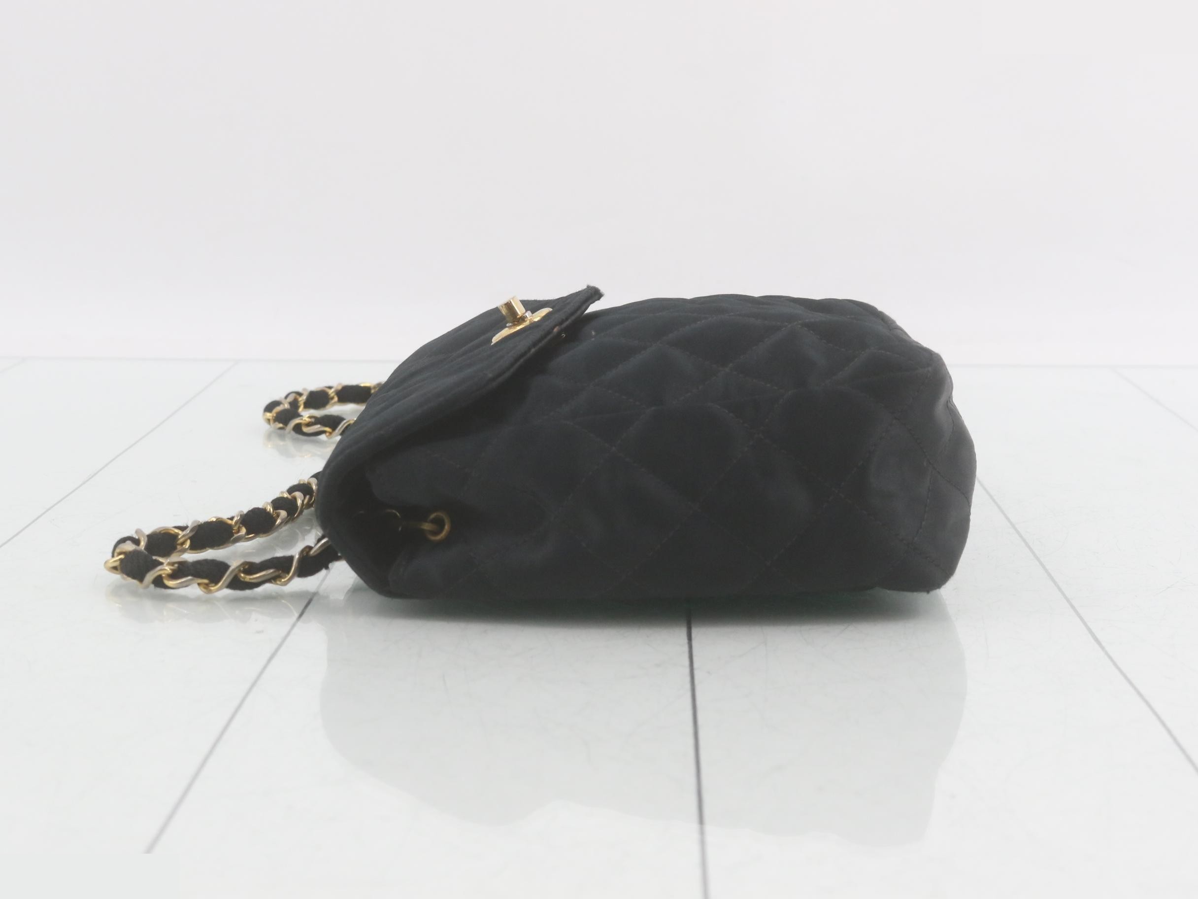 Matelassé satin turn-lock chain shoulder bag — view 4