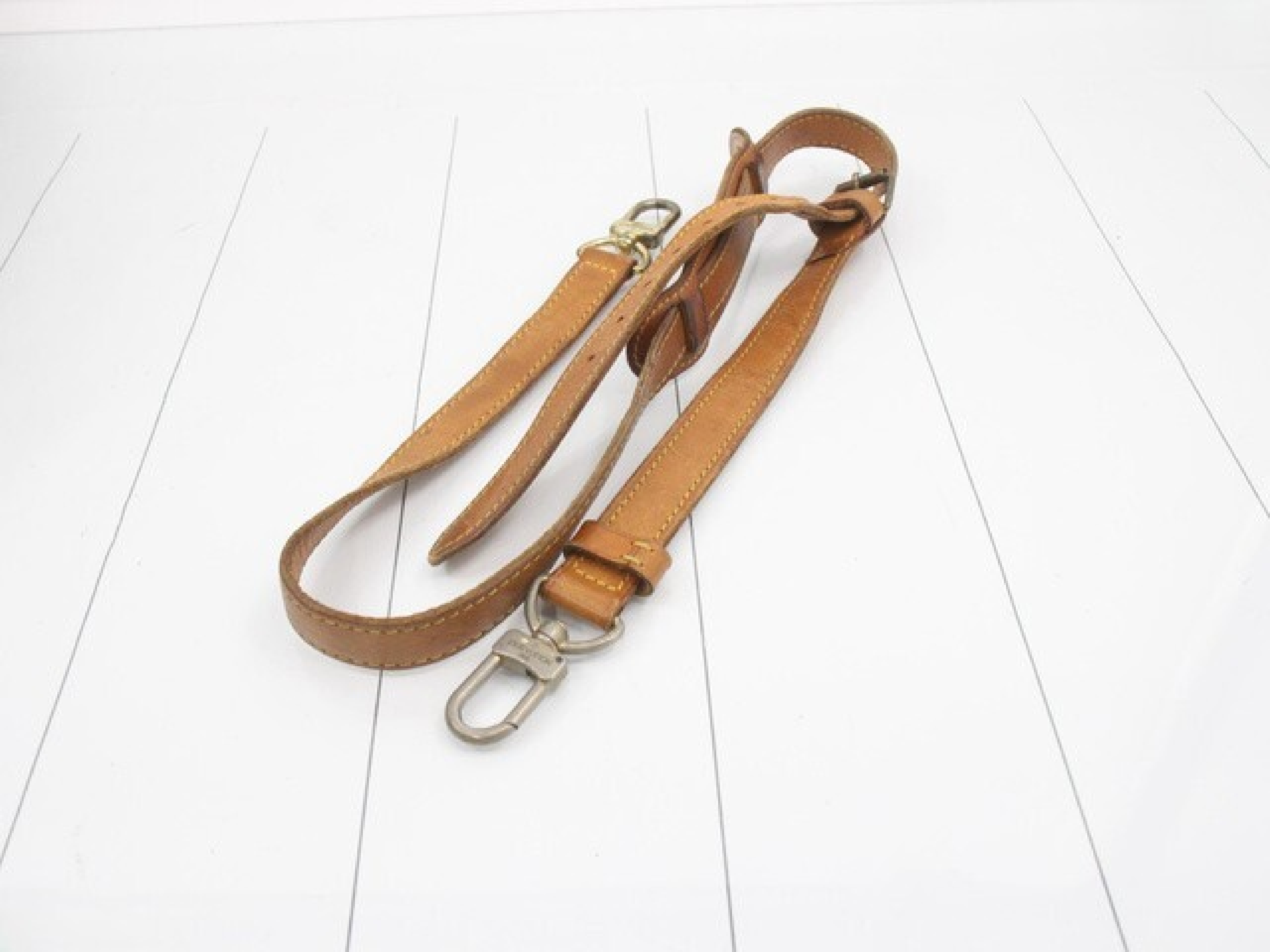 Keepall Bandoulière 55 Boston bag with shoulder strap — view 7