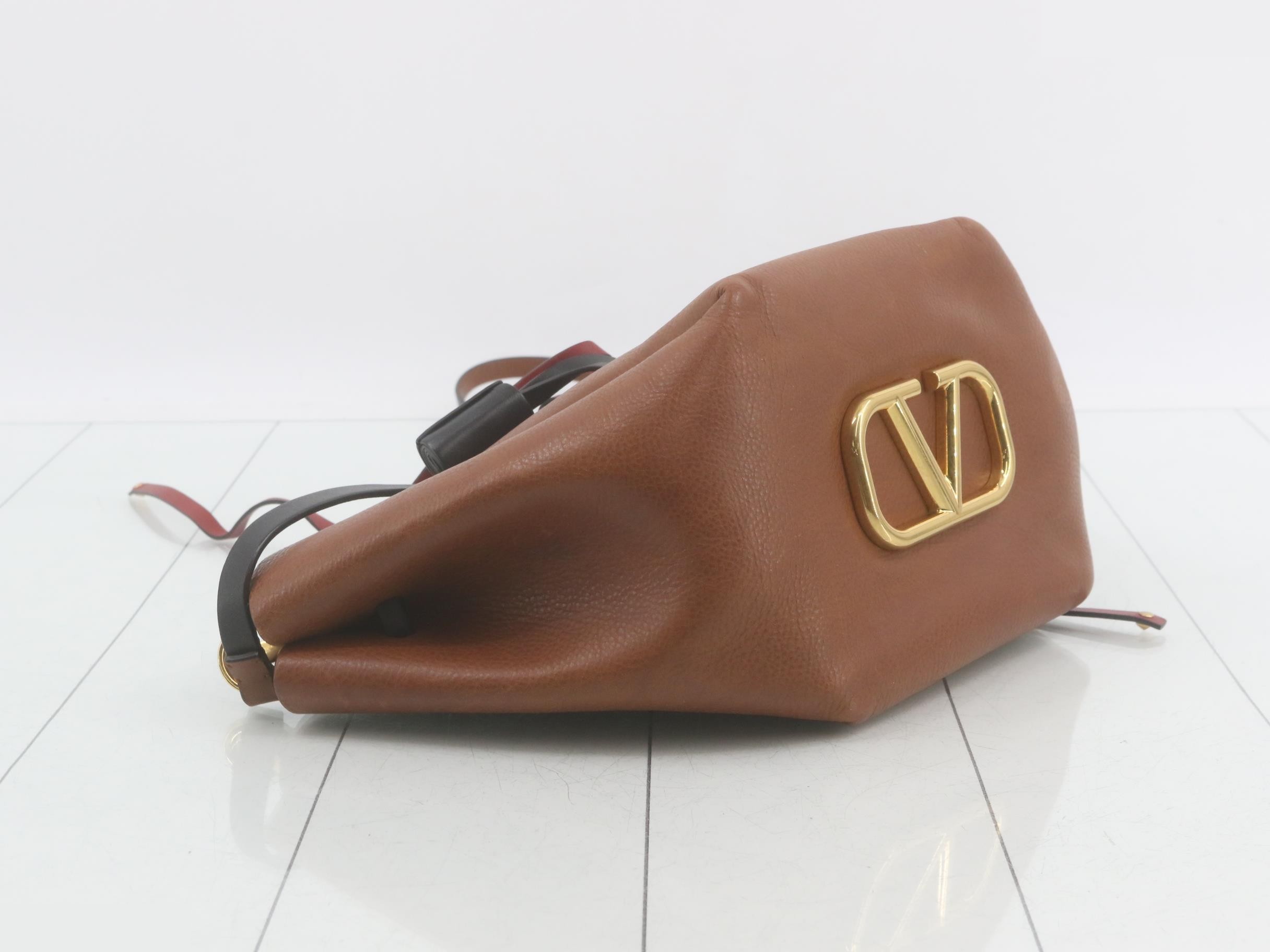 V logo Valentino Garavani shoulder bag — view 5