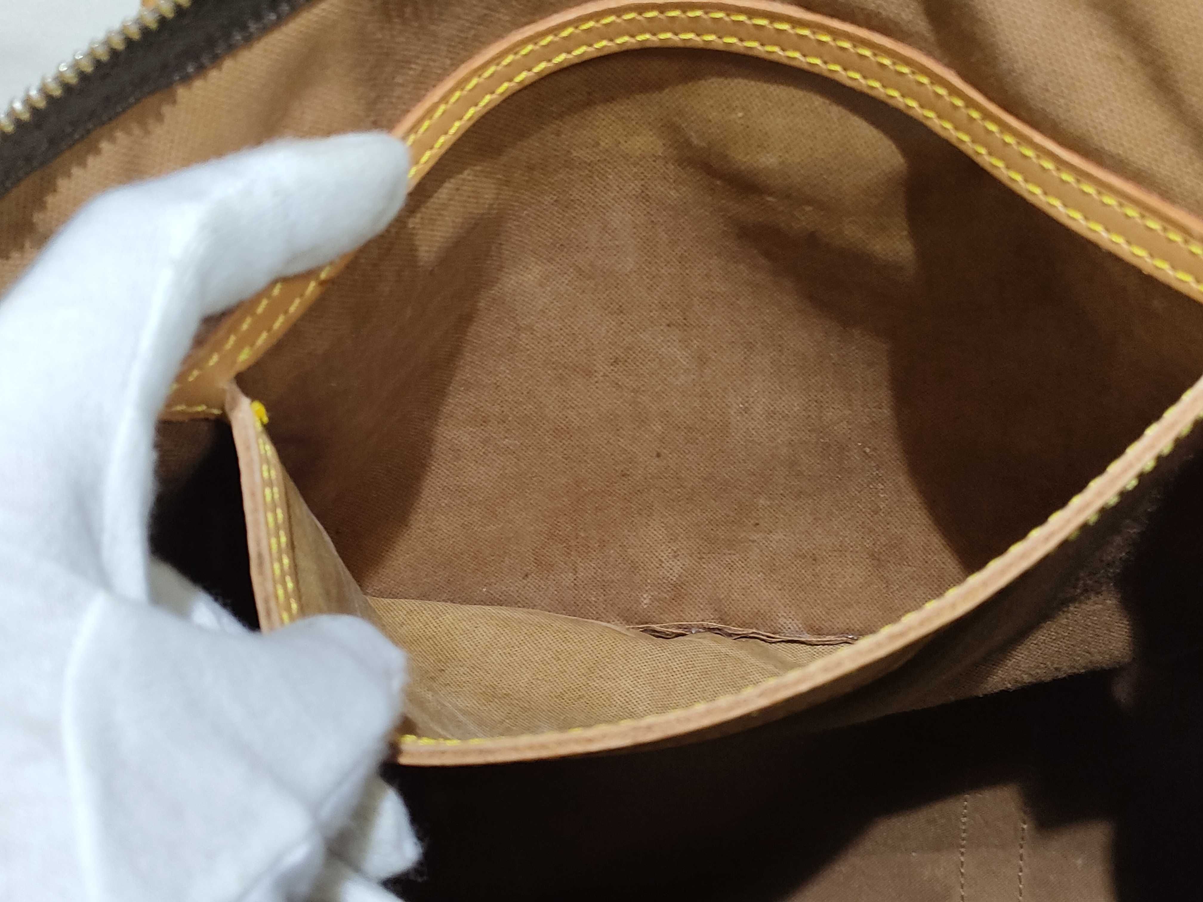 Monogram Louis Vuitton Monogram Saxophone Souple 50 Tote Bag — view 10