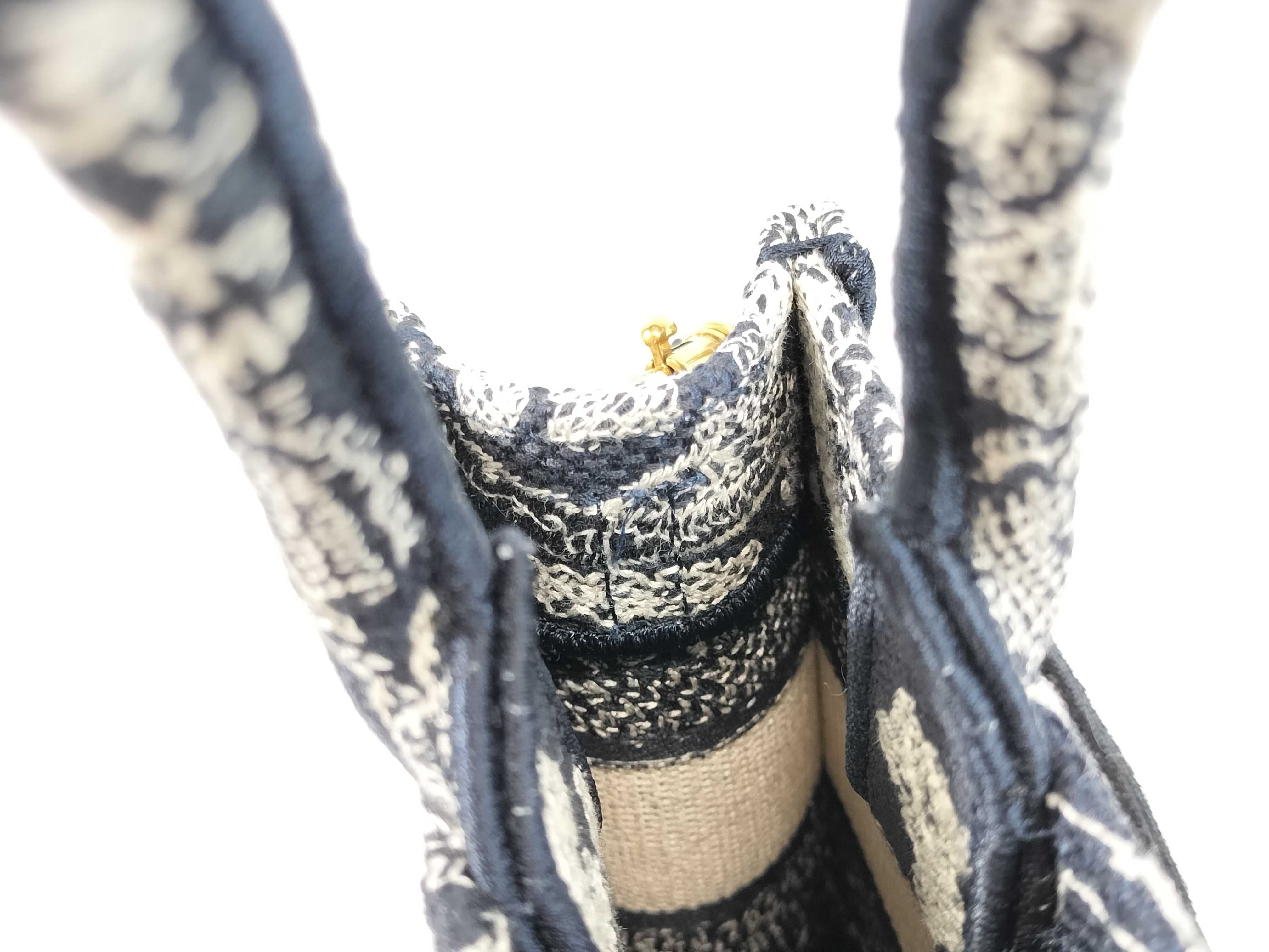 Book Tote Bag Mini Handbag — view 9