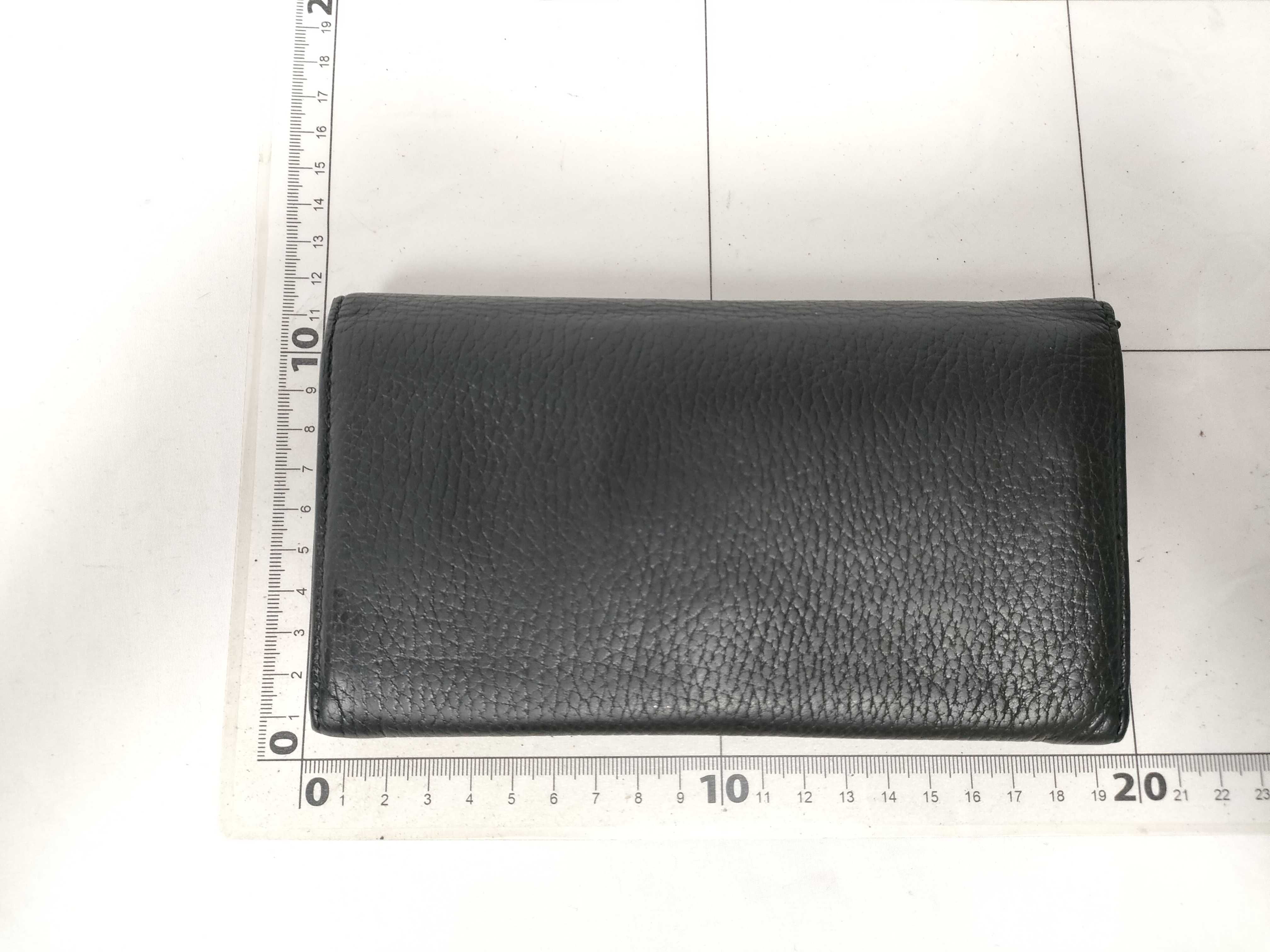 wallet — view 2