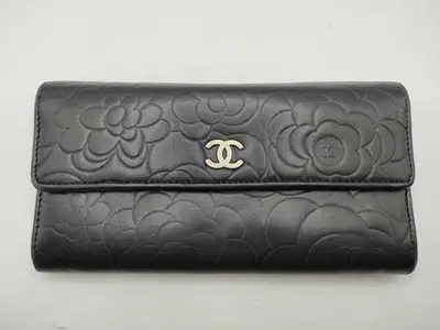 Camellia Long Wallet