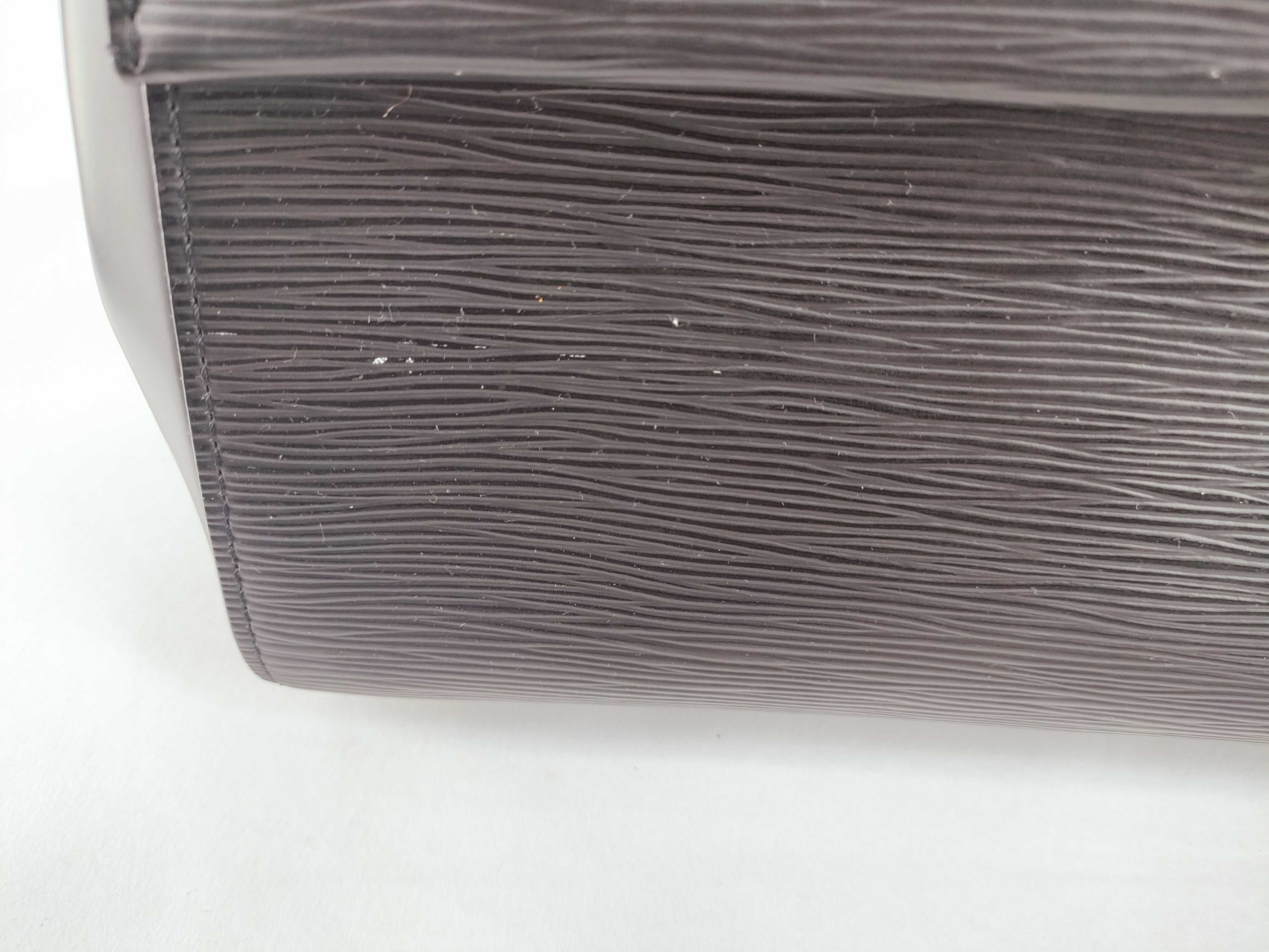 Epi LOUISVUITTON Epi Cluny M41312 Handbag — view 10