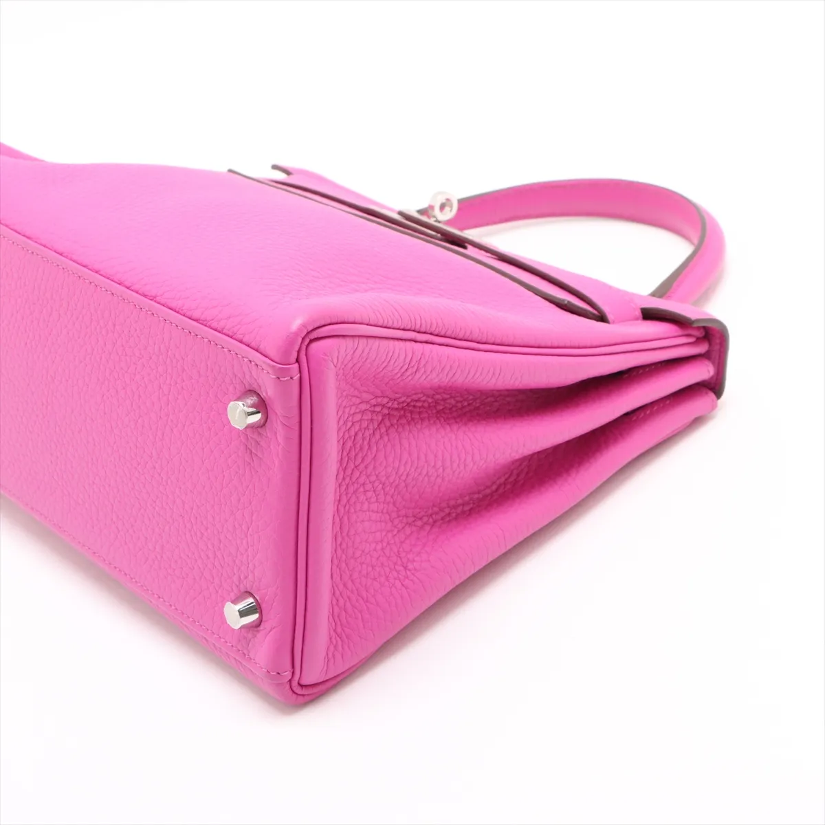 [Individually wrapped] Hermes Kelly 28 LeTourne Taurillon Clemence Magnolia Silver Hardware C:2018 — view 3
