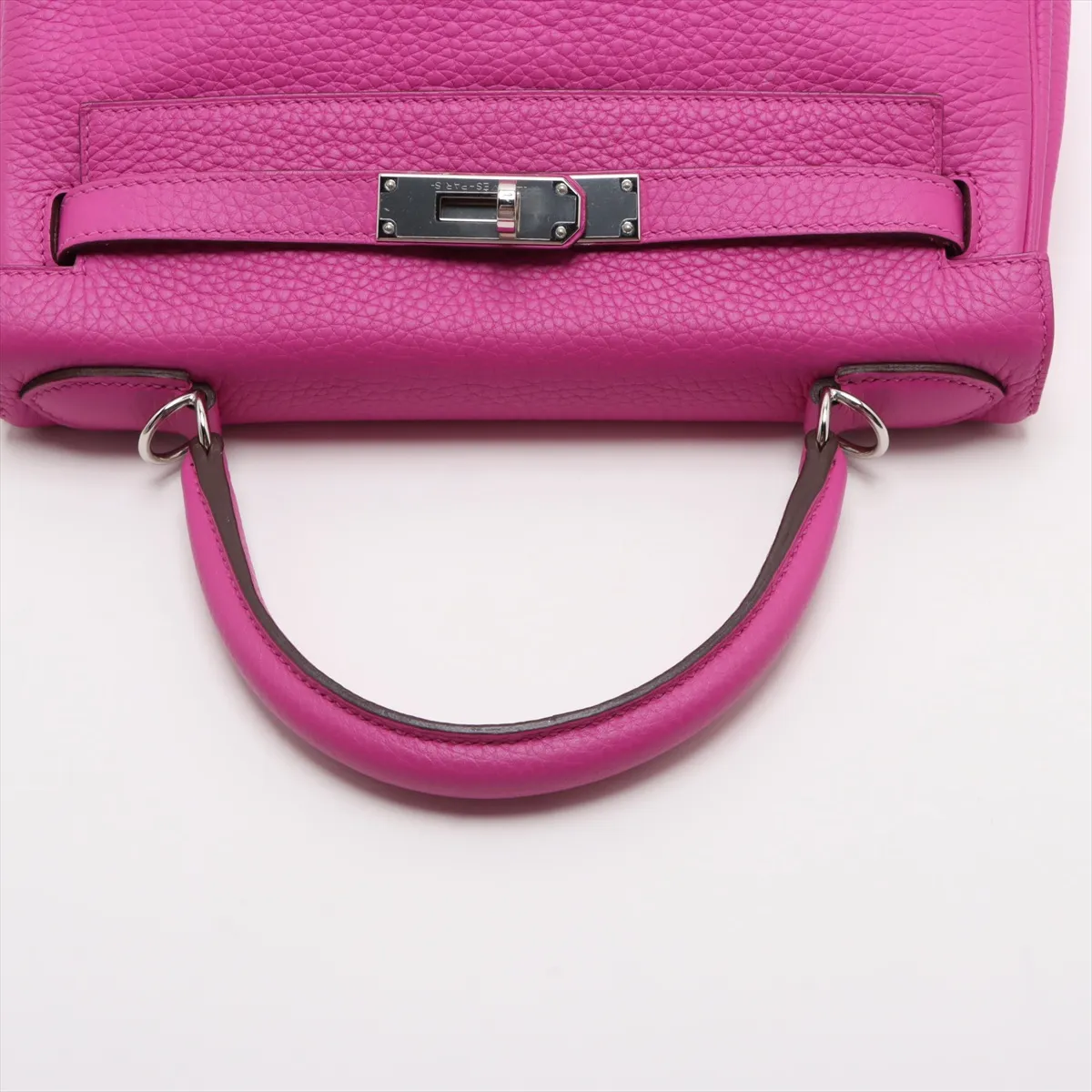 [Individually wrapped] Hermes Kelly 28 LeTourne Taurillon Clemence Magnolia Silver Hardware C:2018 — view 5