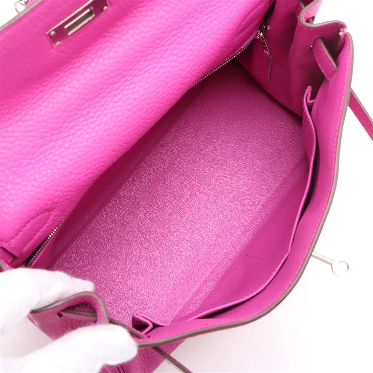 [Individually wrapped] Hermes Kelly 28 LeTourne Taurillon Clemence Magnolia Silver Hardware C:2018 — view 8