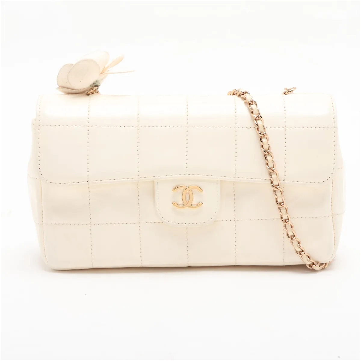 Chocolate Bar Leather Chain Shoulder Bag, Camellia Design, White with Gold Hardware, Item Number 8662979 (Serial Number 8)