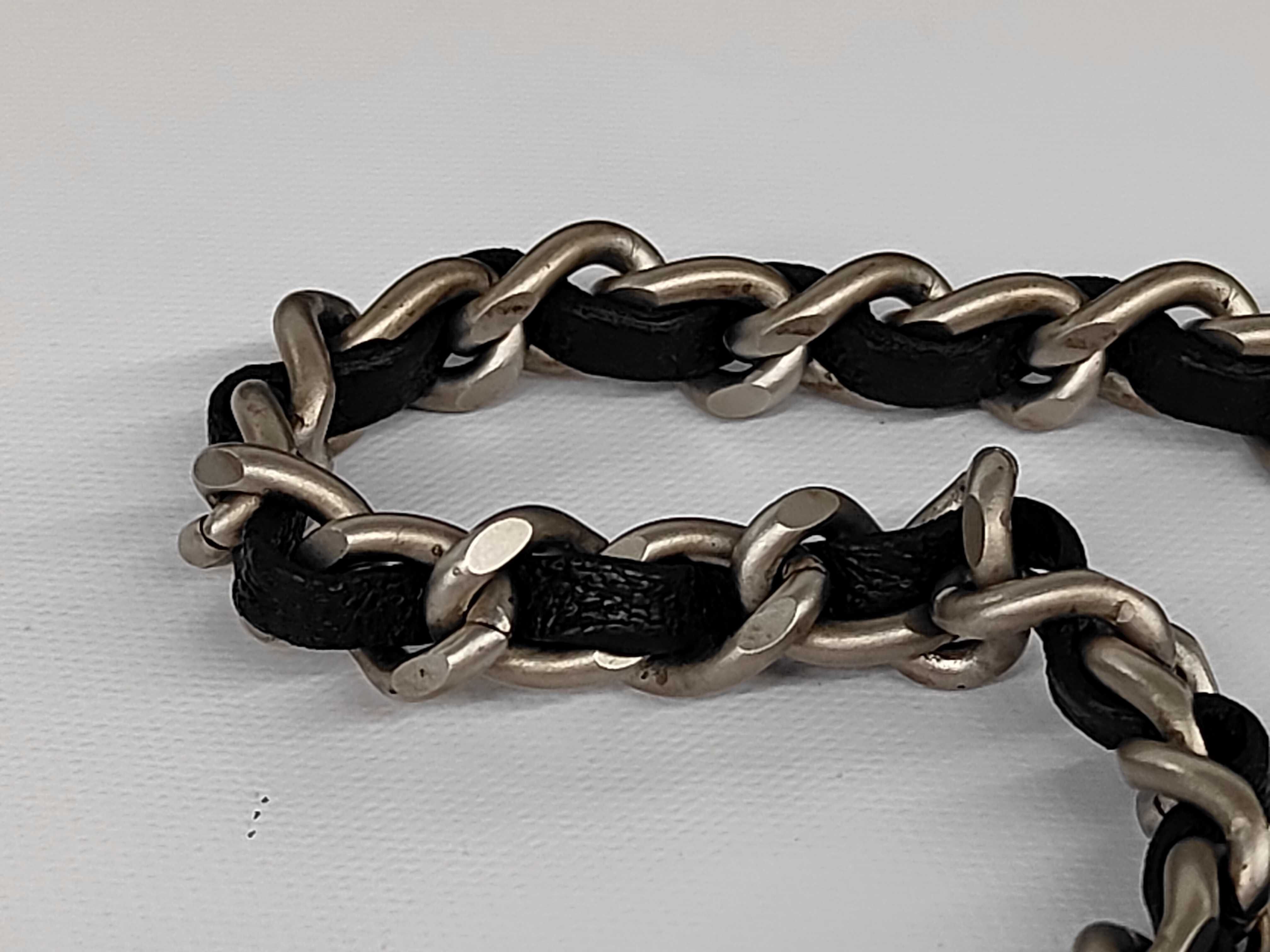 Chocolate Bar Patent Chain Shoulder Bag — view 4