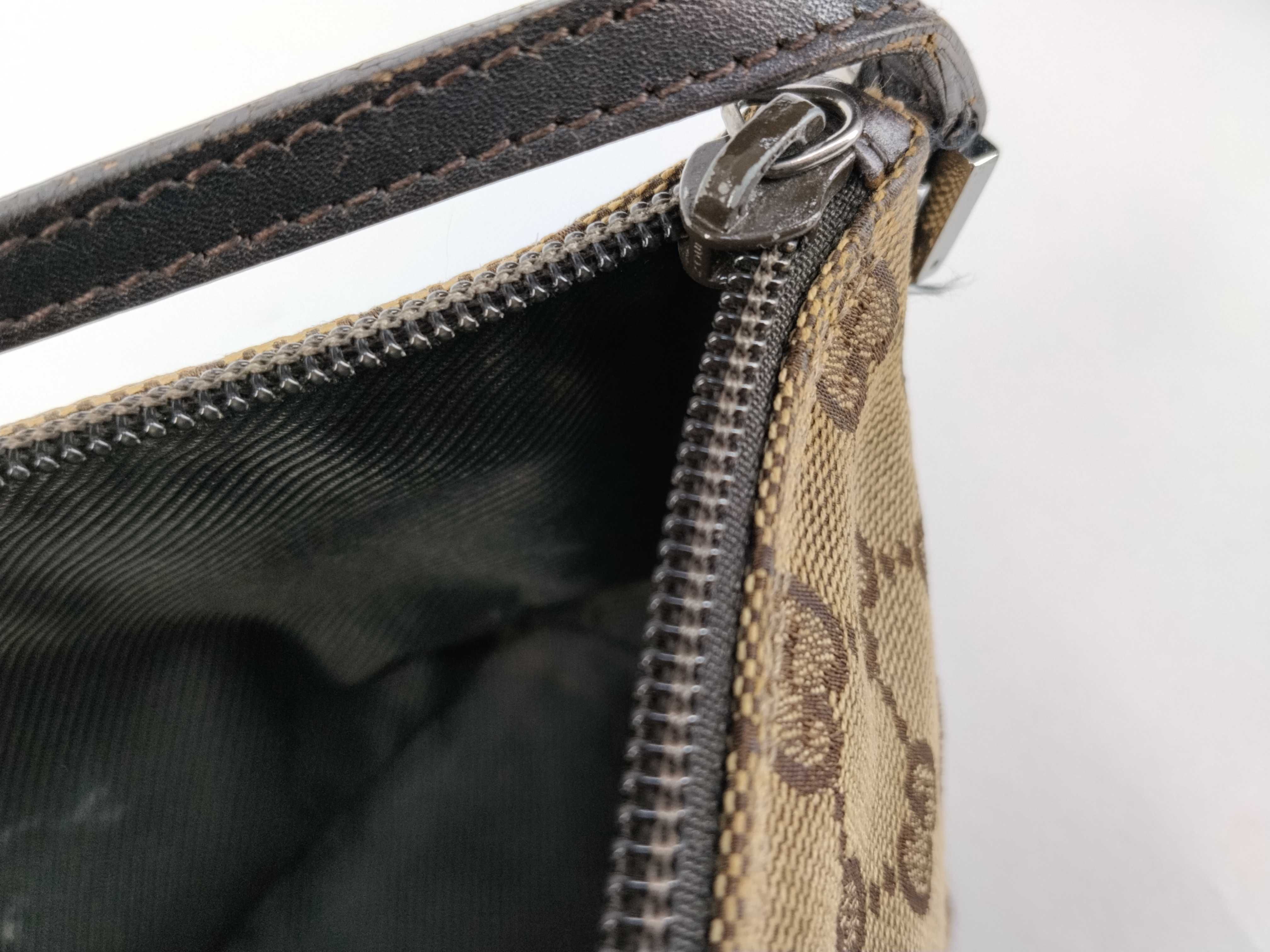 GG Canvas Handbag, Brown — view 10
