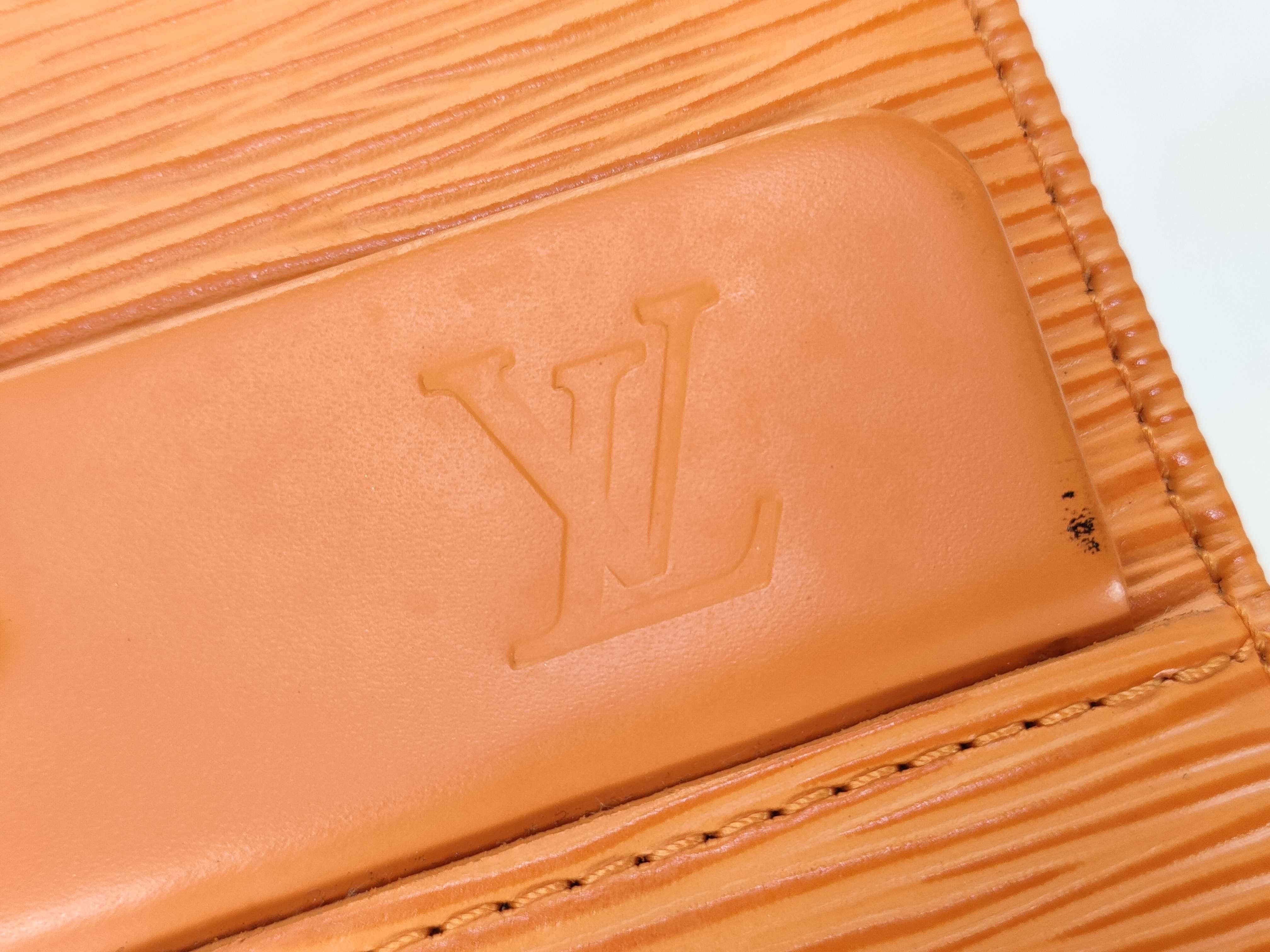 Epi LV Epi M5249H CA0033 Tote Bag — view 14