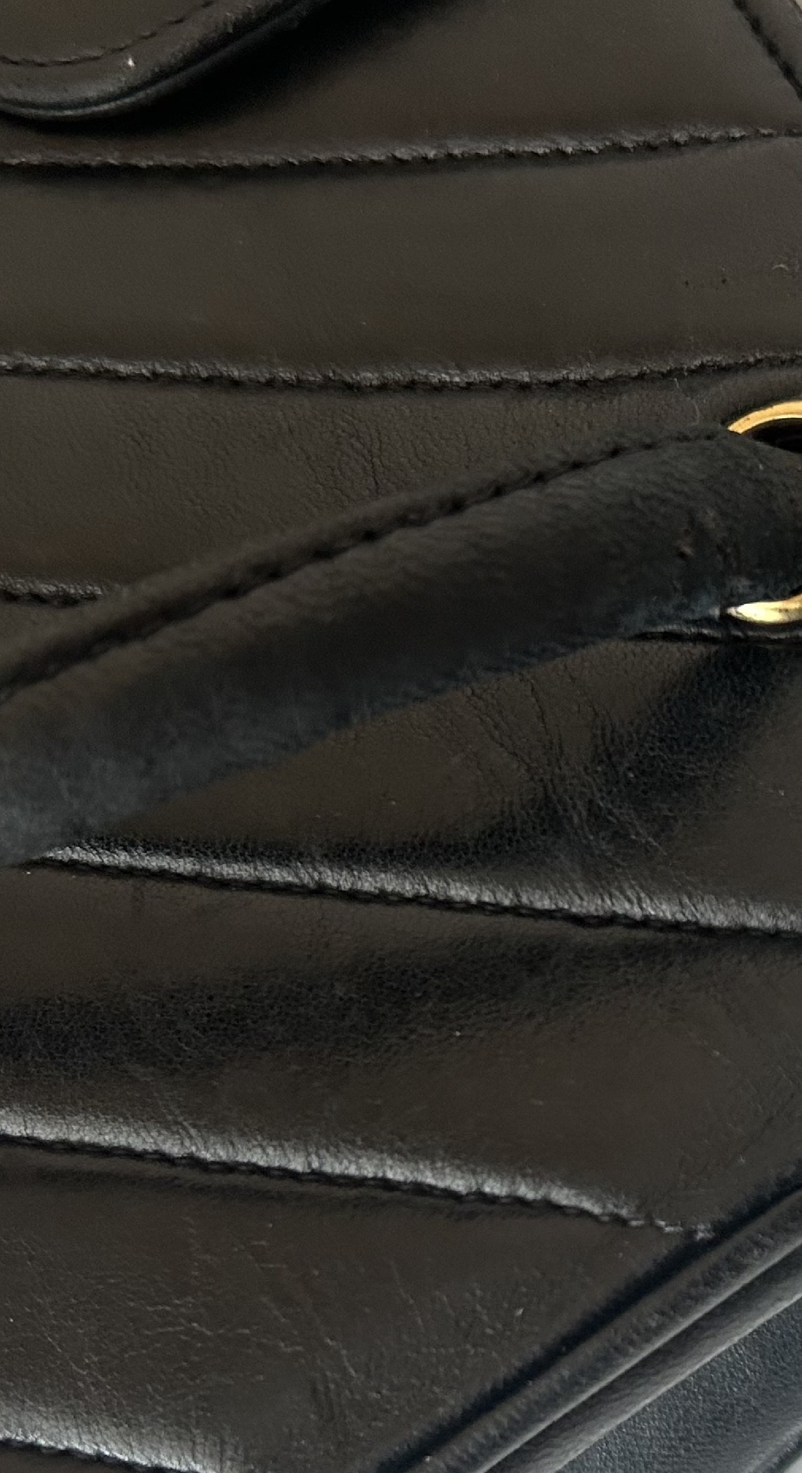 V-stitch turnlock bag — view 7