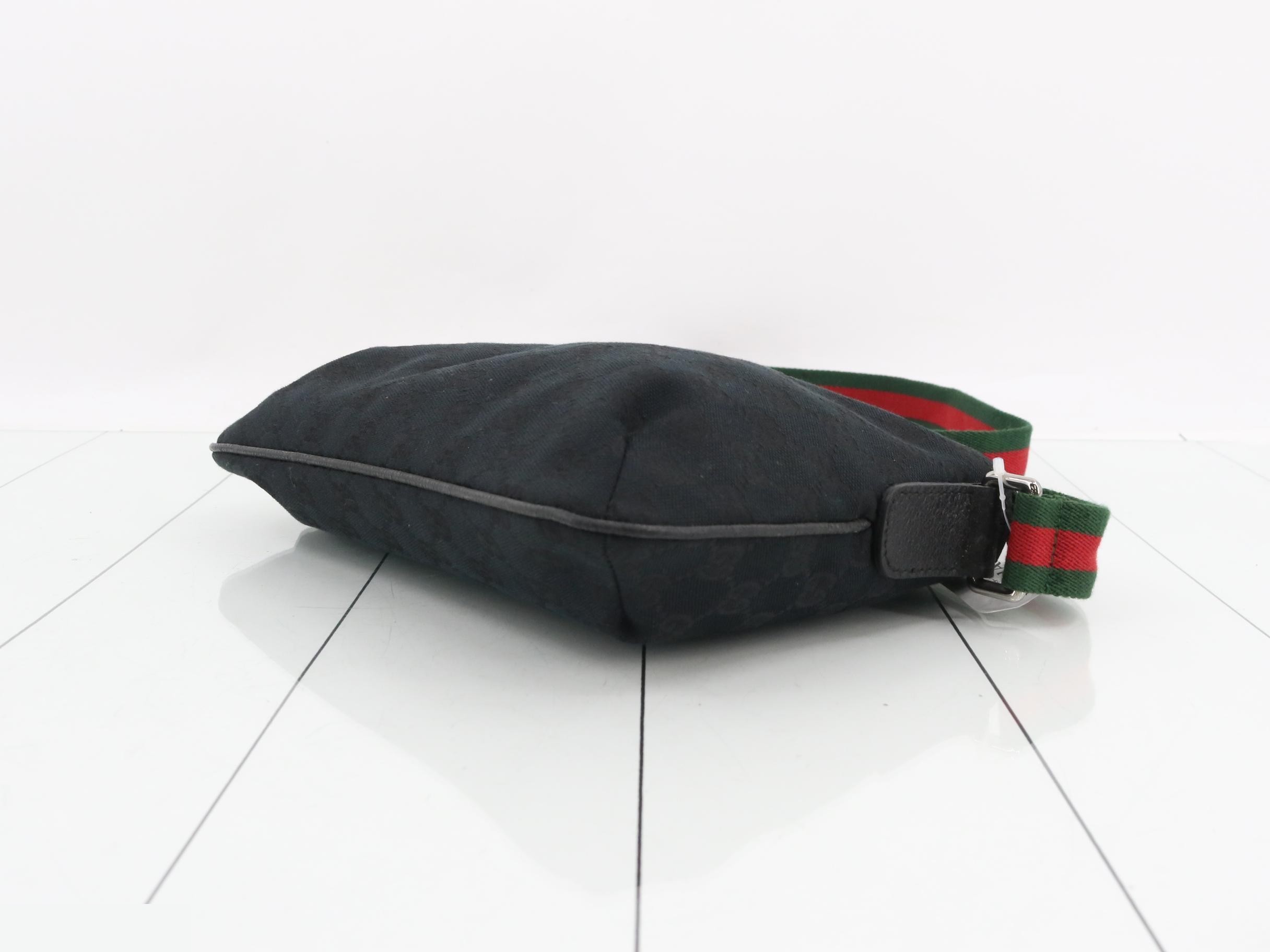GG Shoulder Bag — view 6