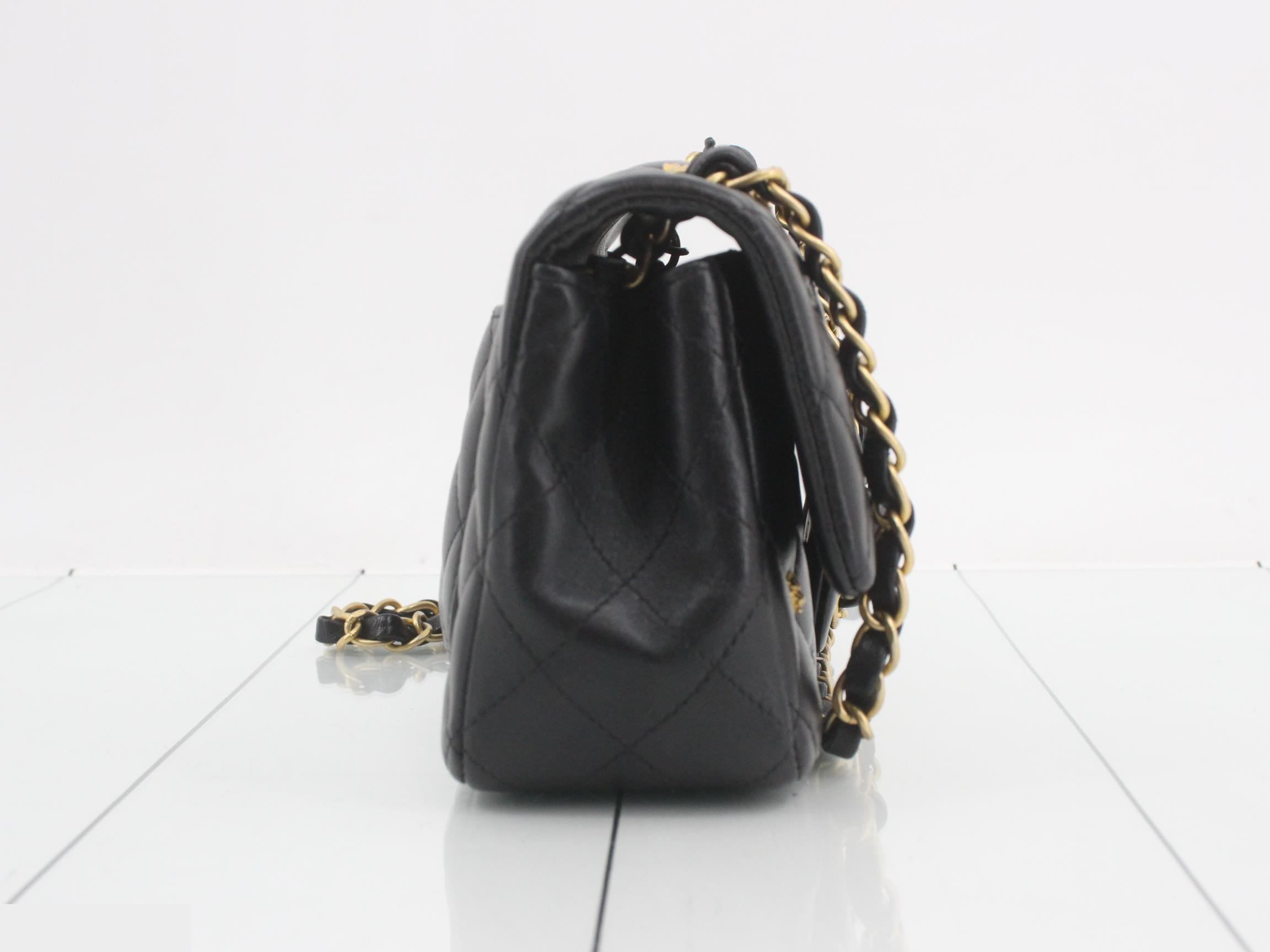 Matelassé Chain Shoulder Bag — view 4
