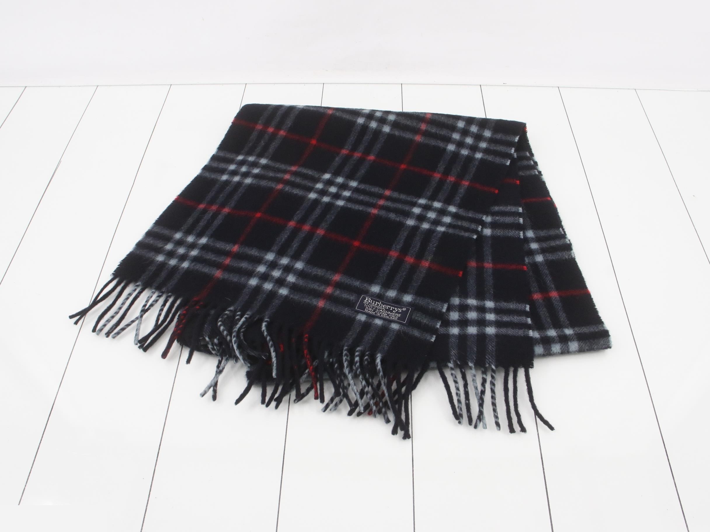 Nova Check Scarf, Navy — view 2